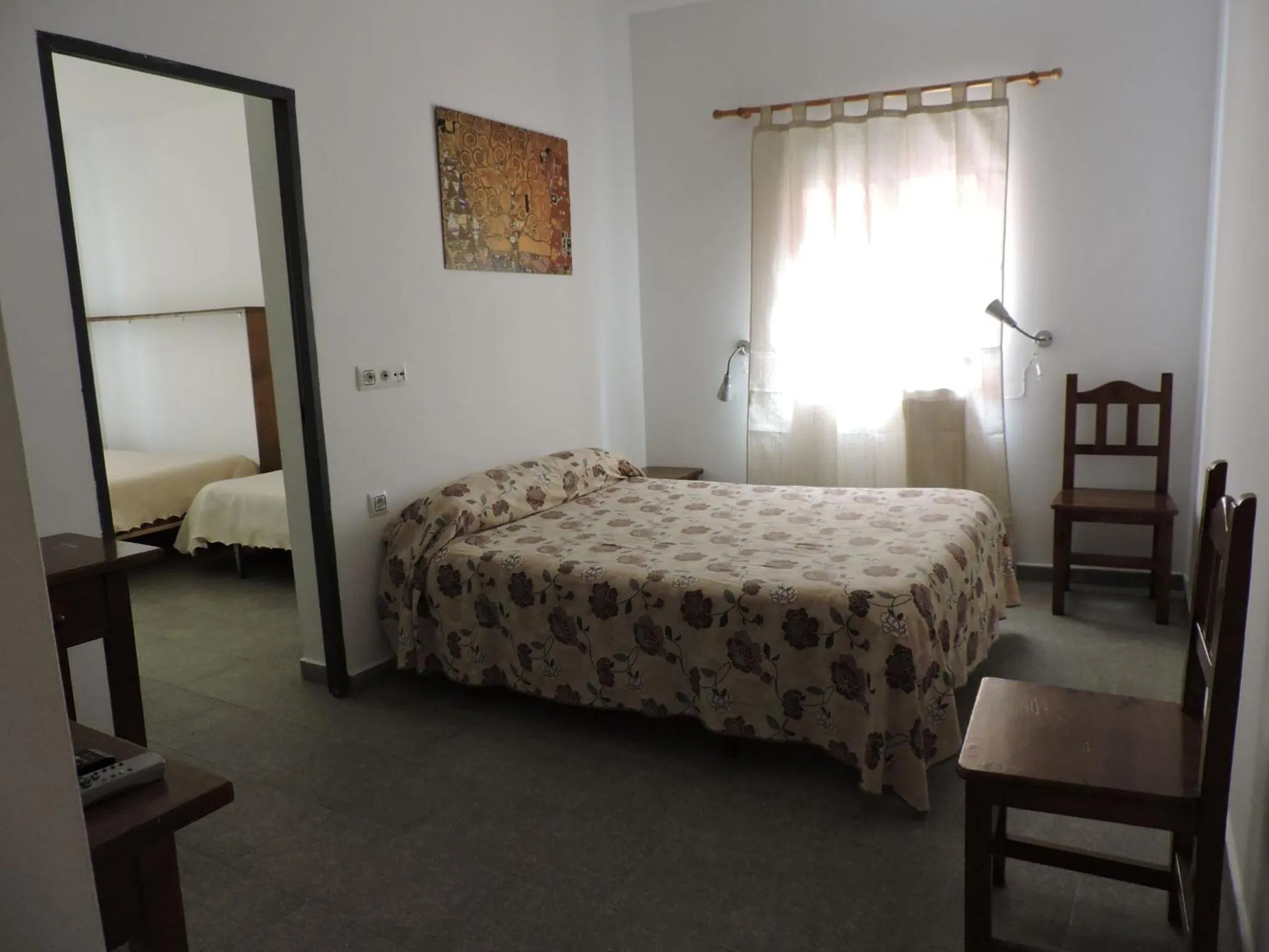 Day, Bed in Hospedaje Lisboa Algeciras P Ca 0214 y A Ca 0232