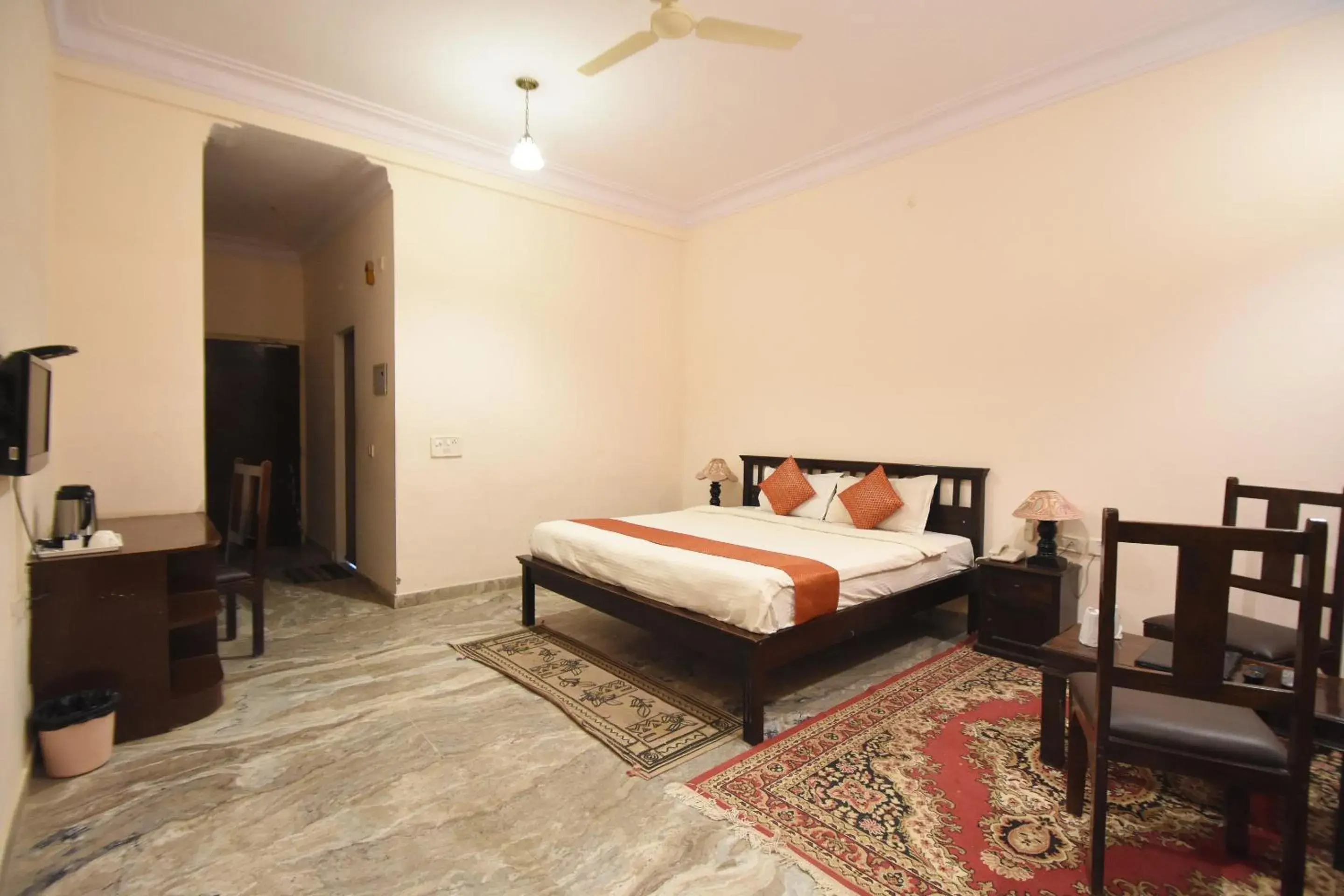 Bed in Satyam Palace Resort Bed in Satyam Palace Resort