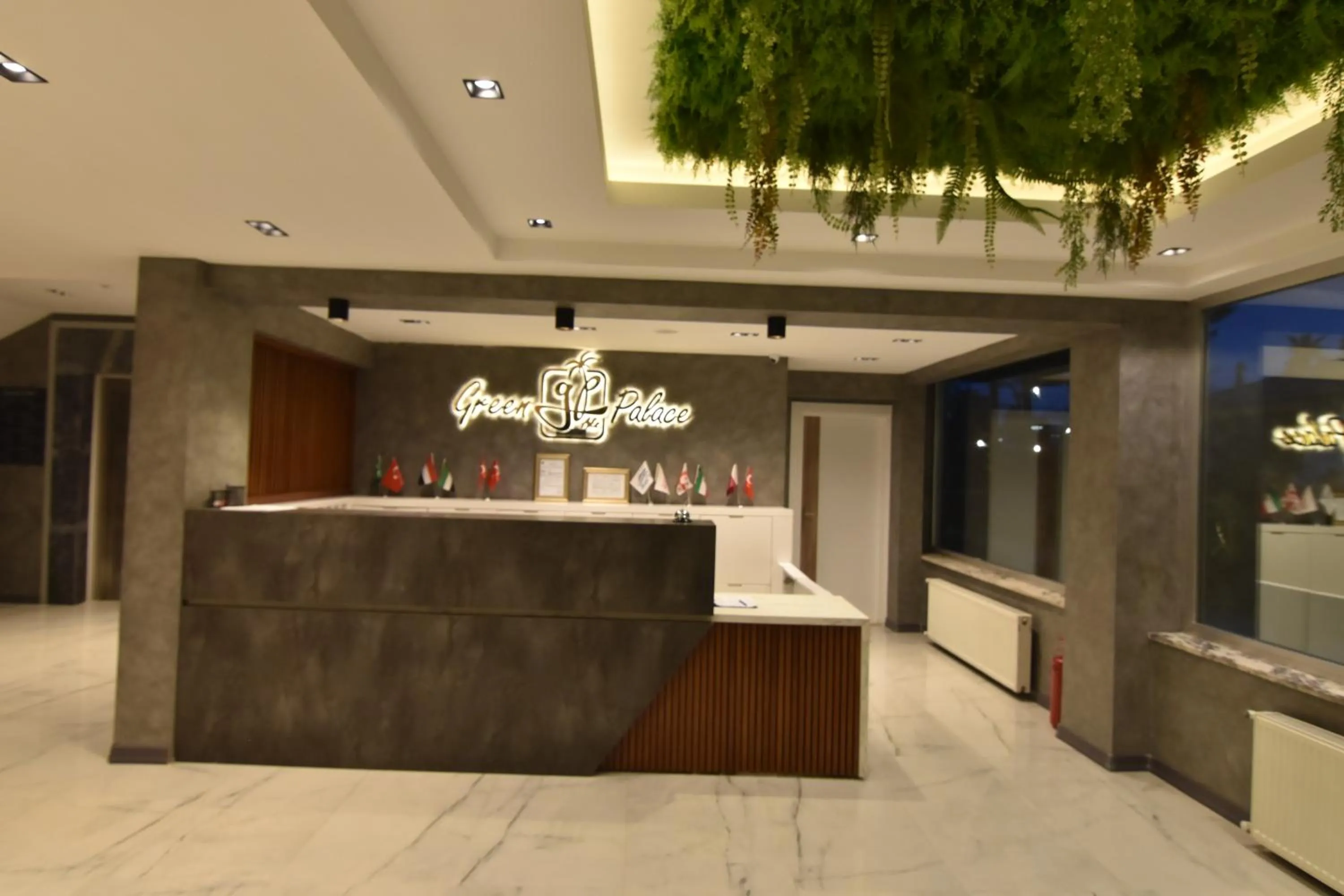 Green Palace Suite Hotel