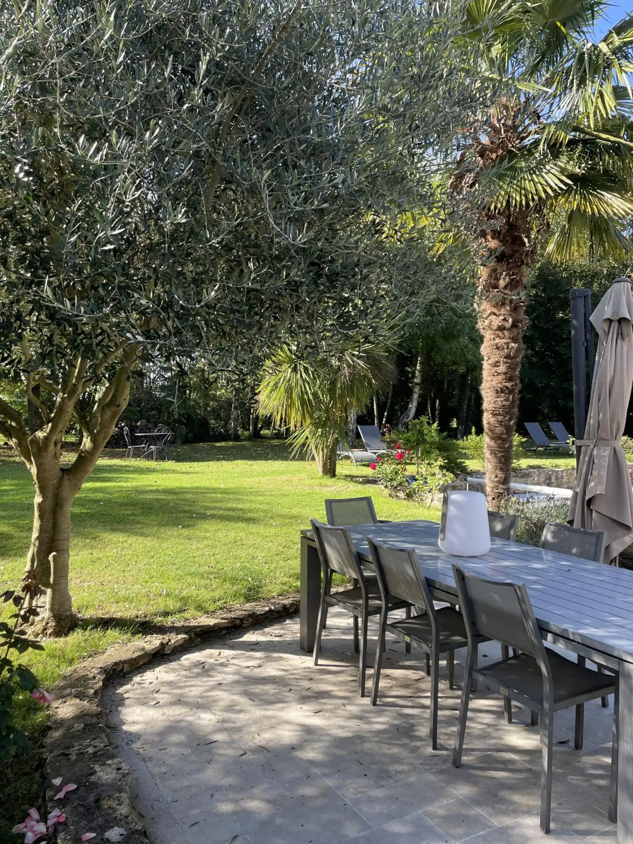 Property building in Villa Cassandre Property building in Villa Cassandre