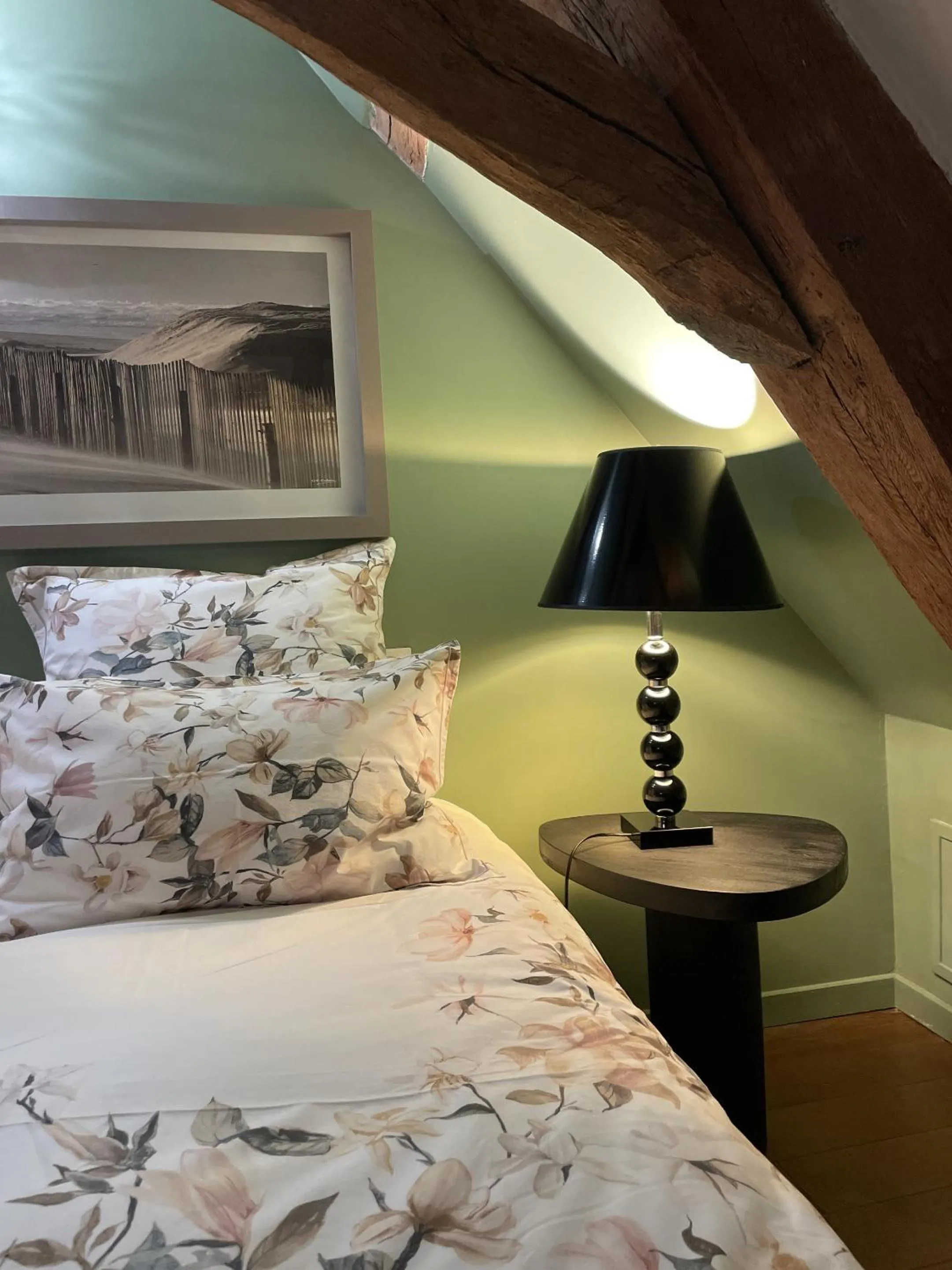 Bedroom, Bed in Villa Cassandre