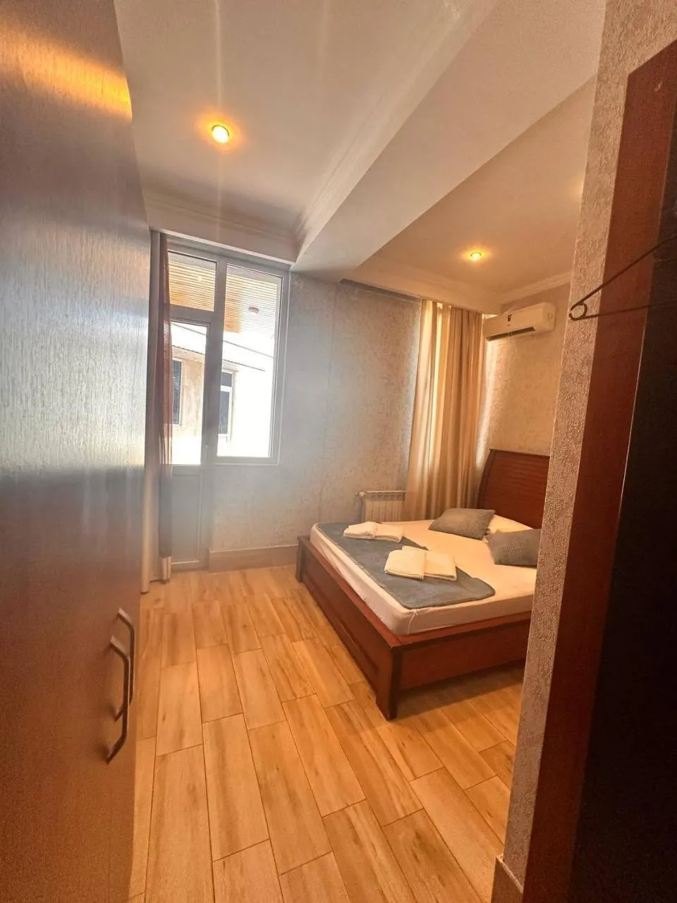 Bed in Iceberg Hotel