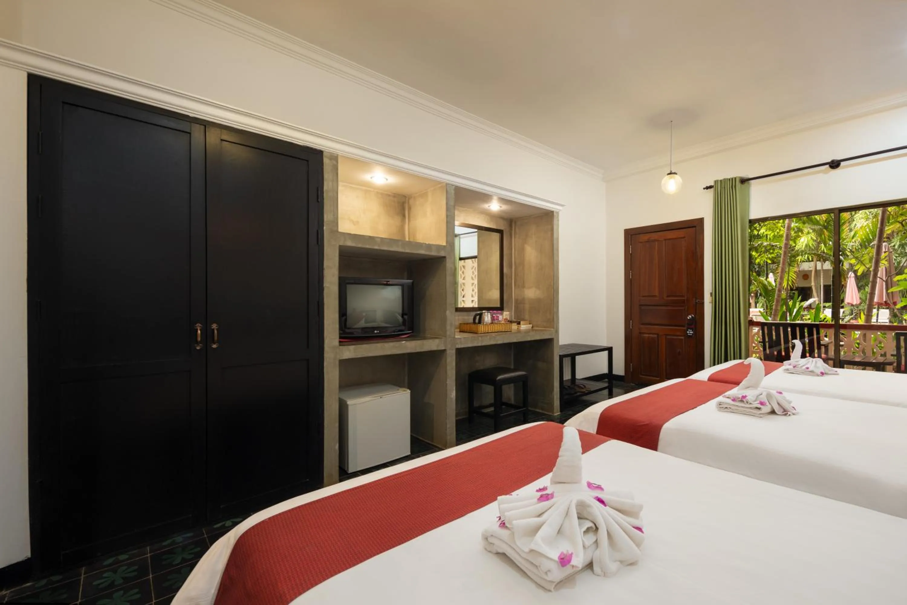 Bedroom, Bed in La Niche D'angkor Boutique Hotel