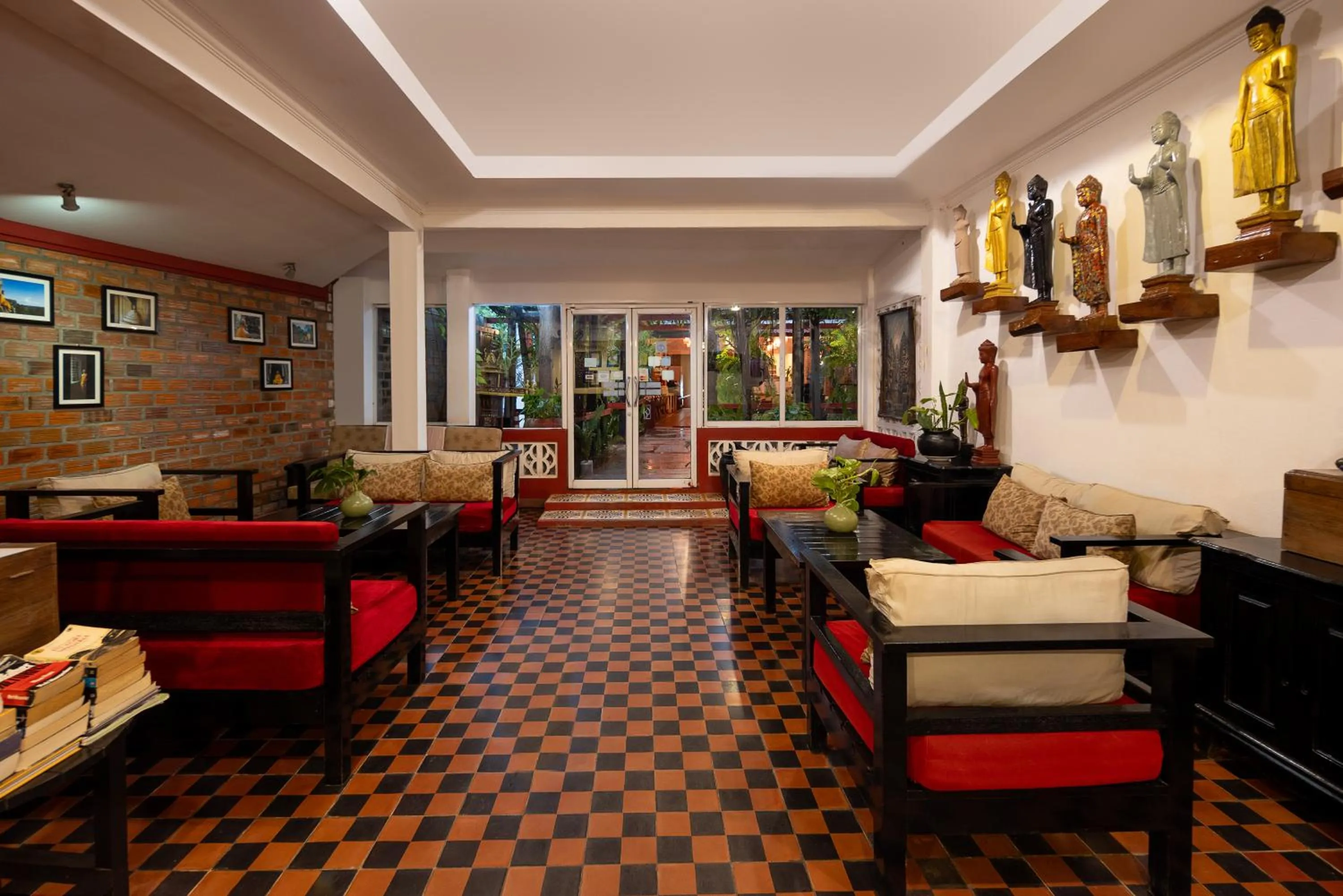 Lobby or reception in La Niche D'angkor Boutique Hotel