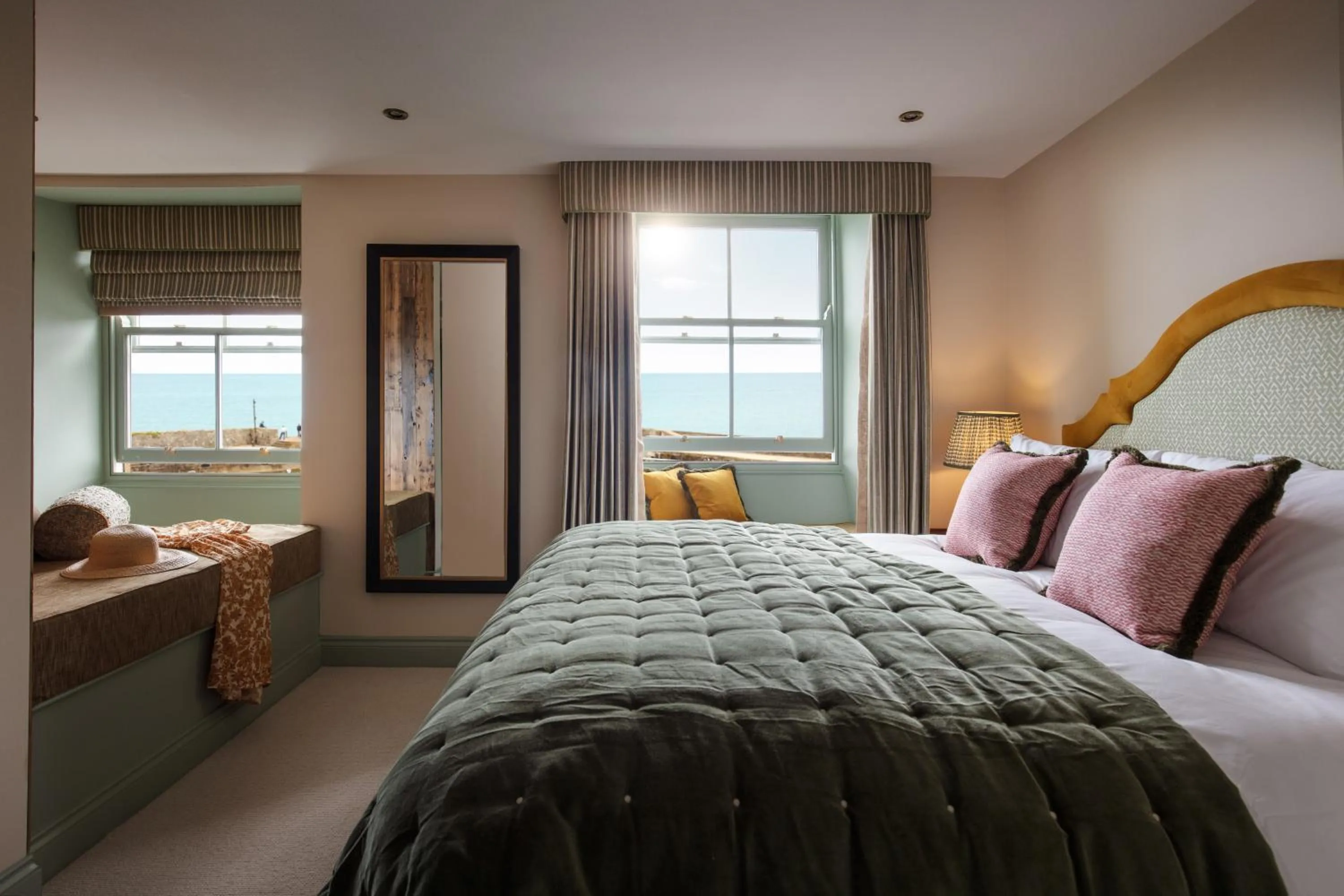 Bed in Pier House
