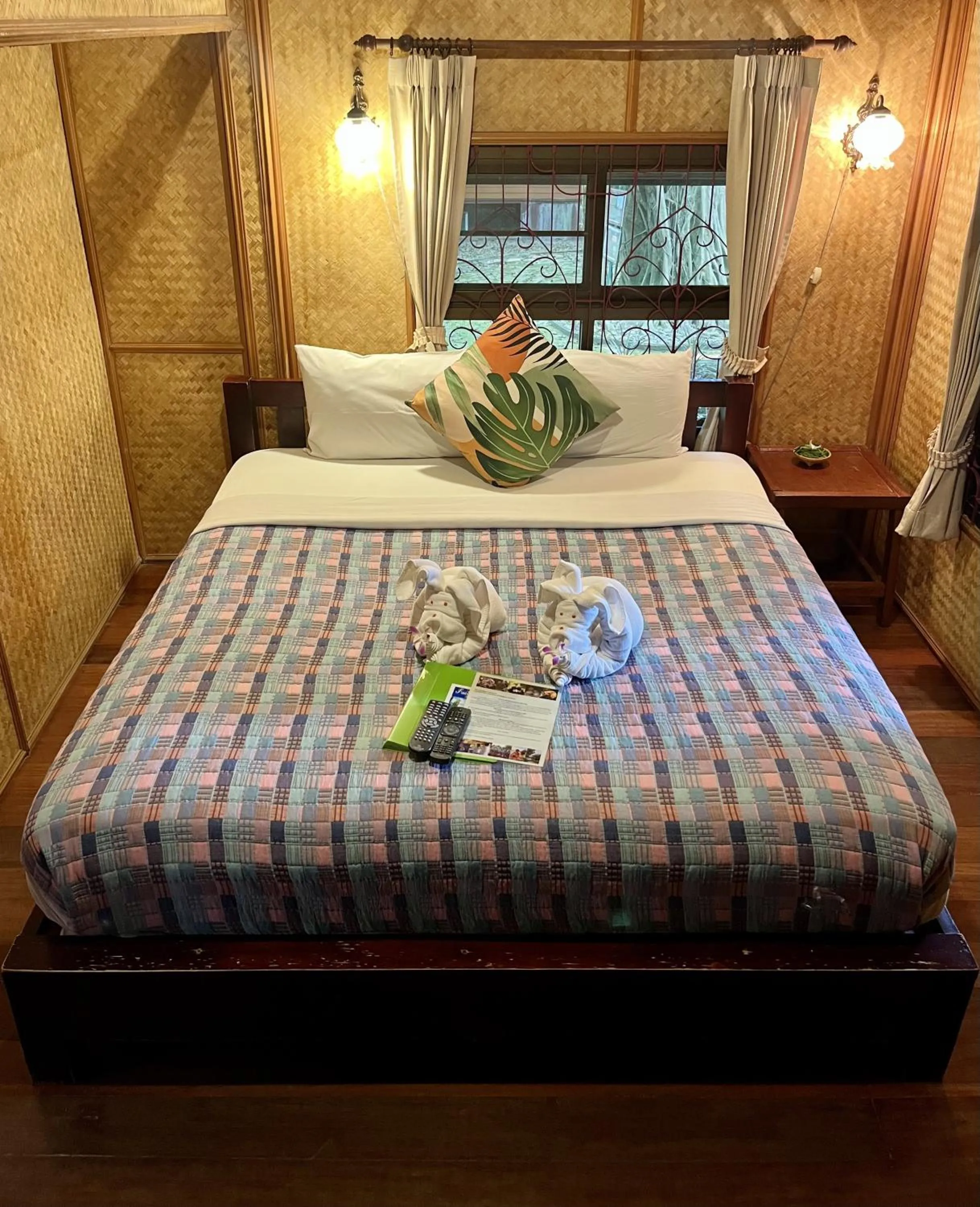 Bed in Faasai Resort & Spa