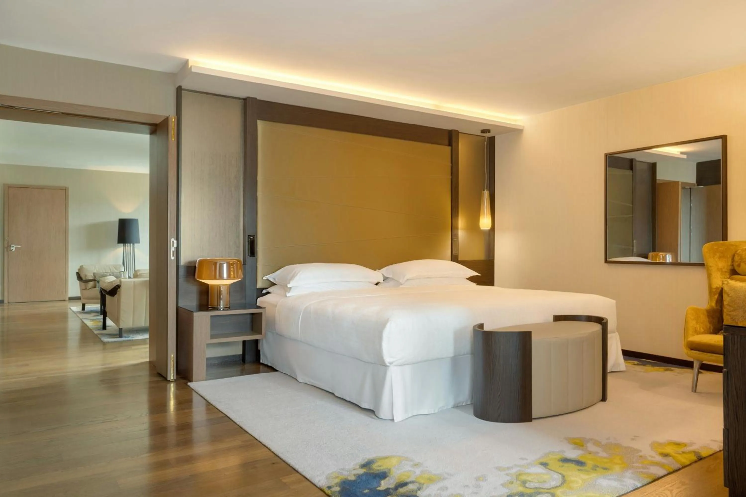 Bedroom, Bed in Sheraton Grand Tbilisi Metechi Palace