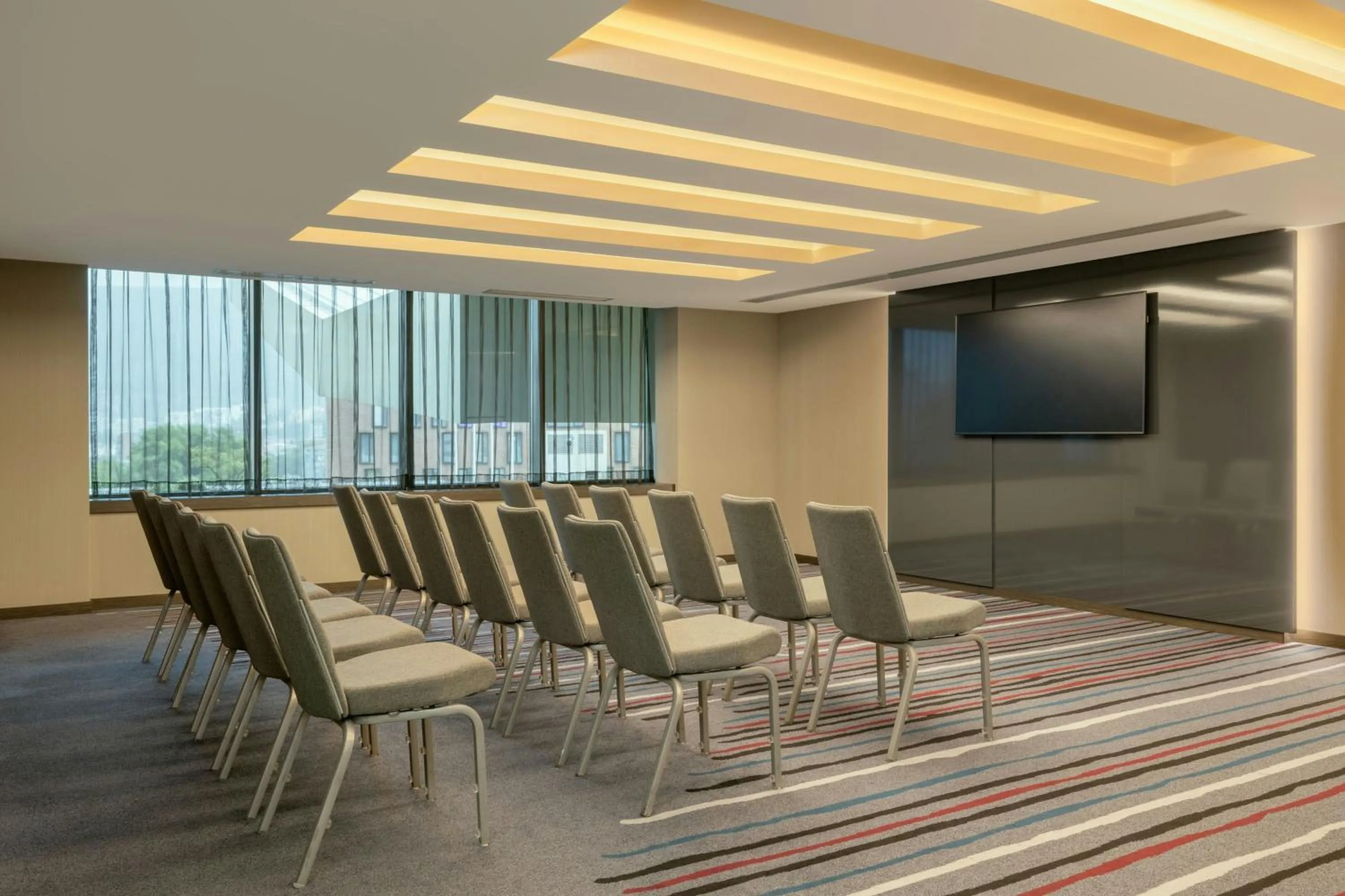 Meeting/conference room in Sheraton Grand Tbilisi Metechi Palace