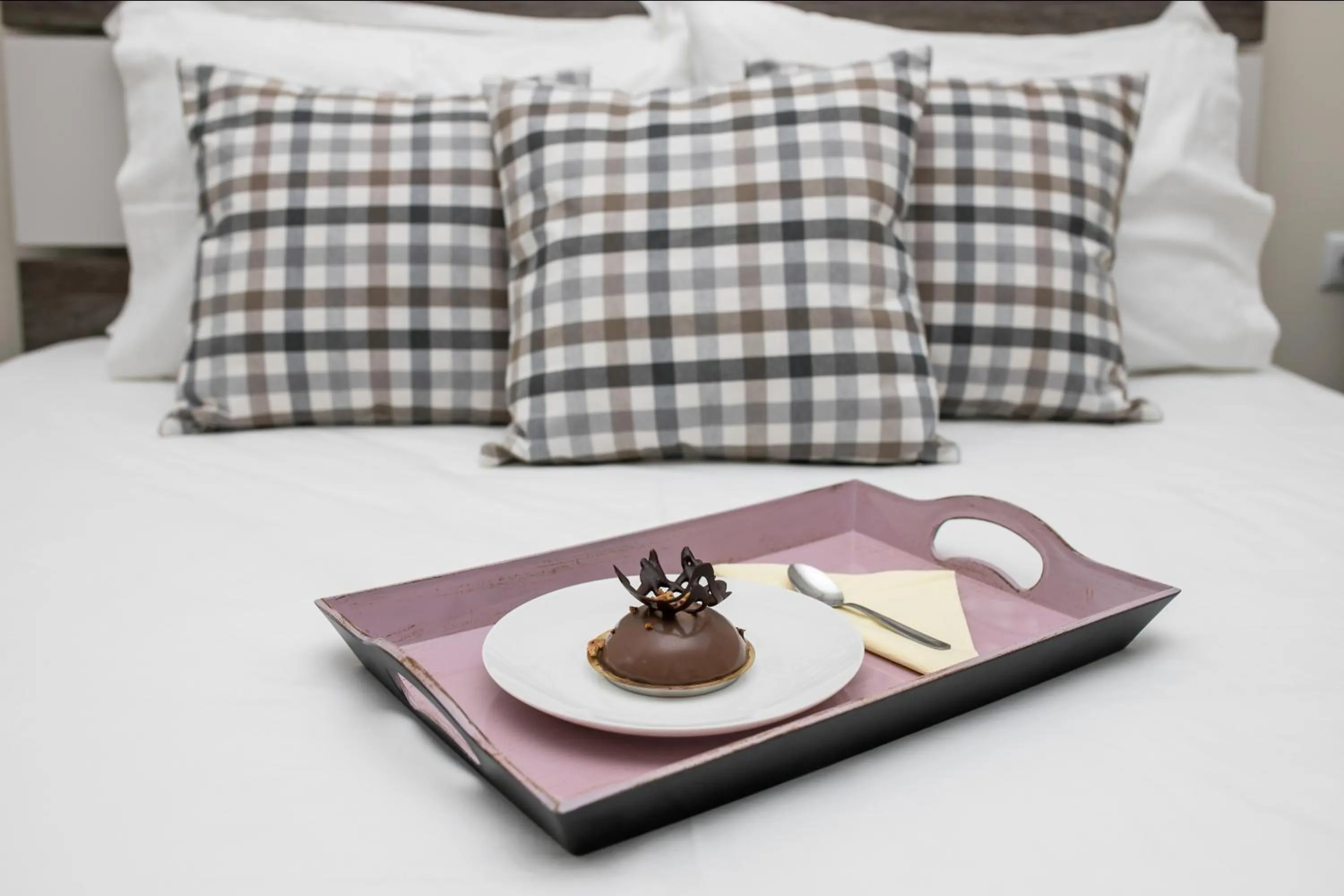 Food and drinks, Bed in Gmare