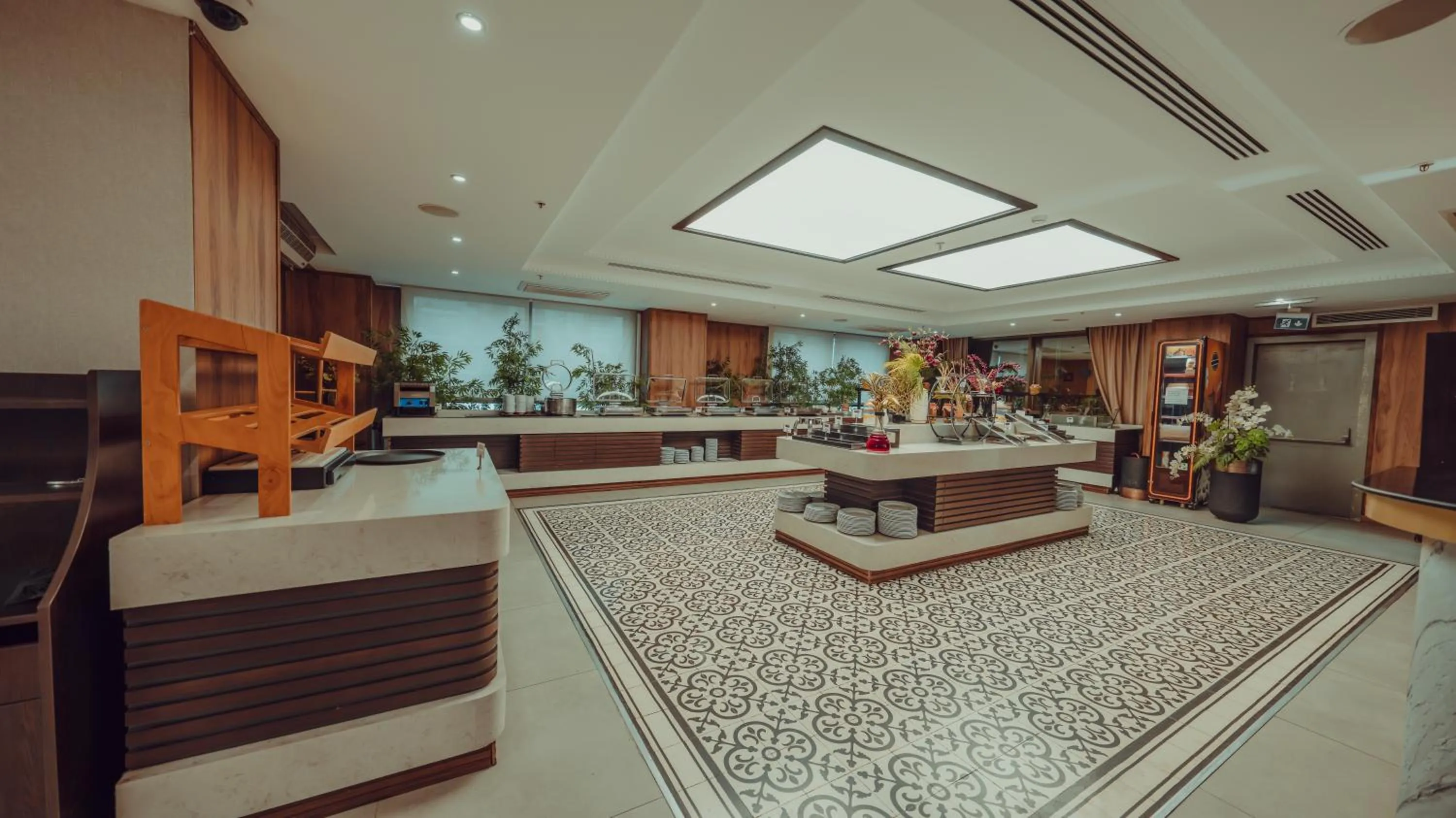 Restaurant/places to eat in Grand Makel Hotel Topkapi