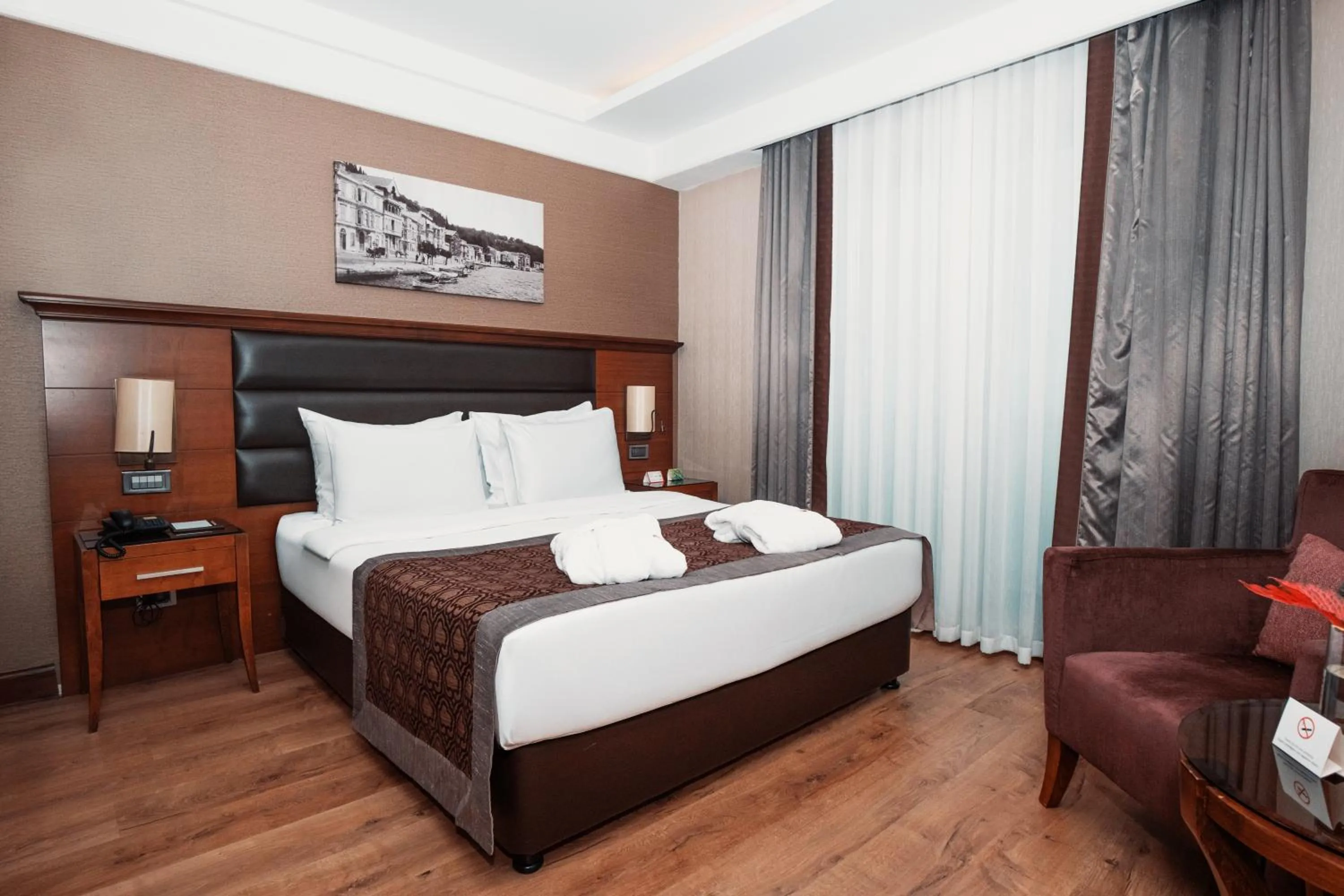 Bed in Grand Makel Hotel Topkapi