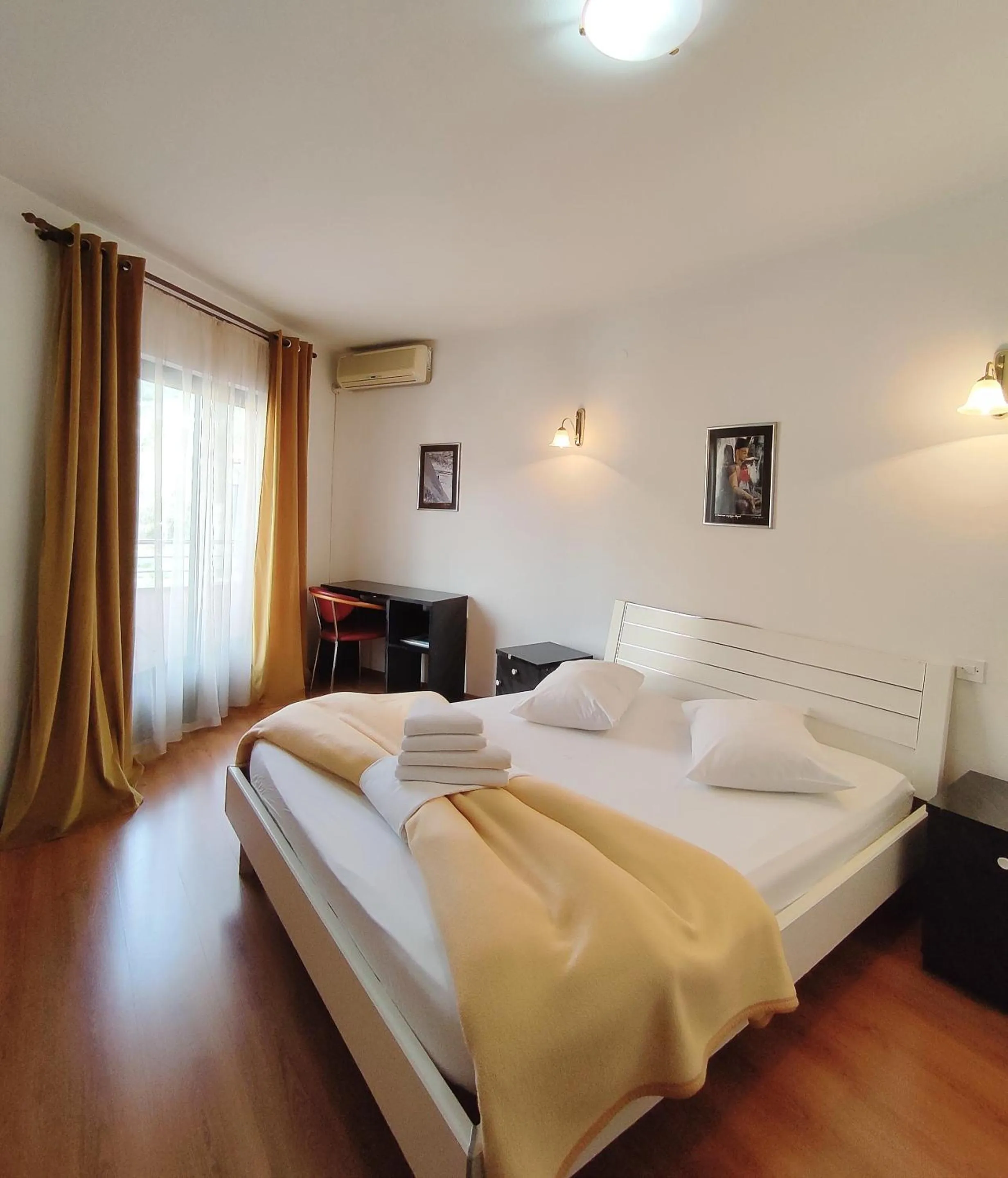 Photo of the whole room, Bed in Hotel Prvan