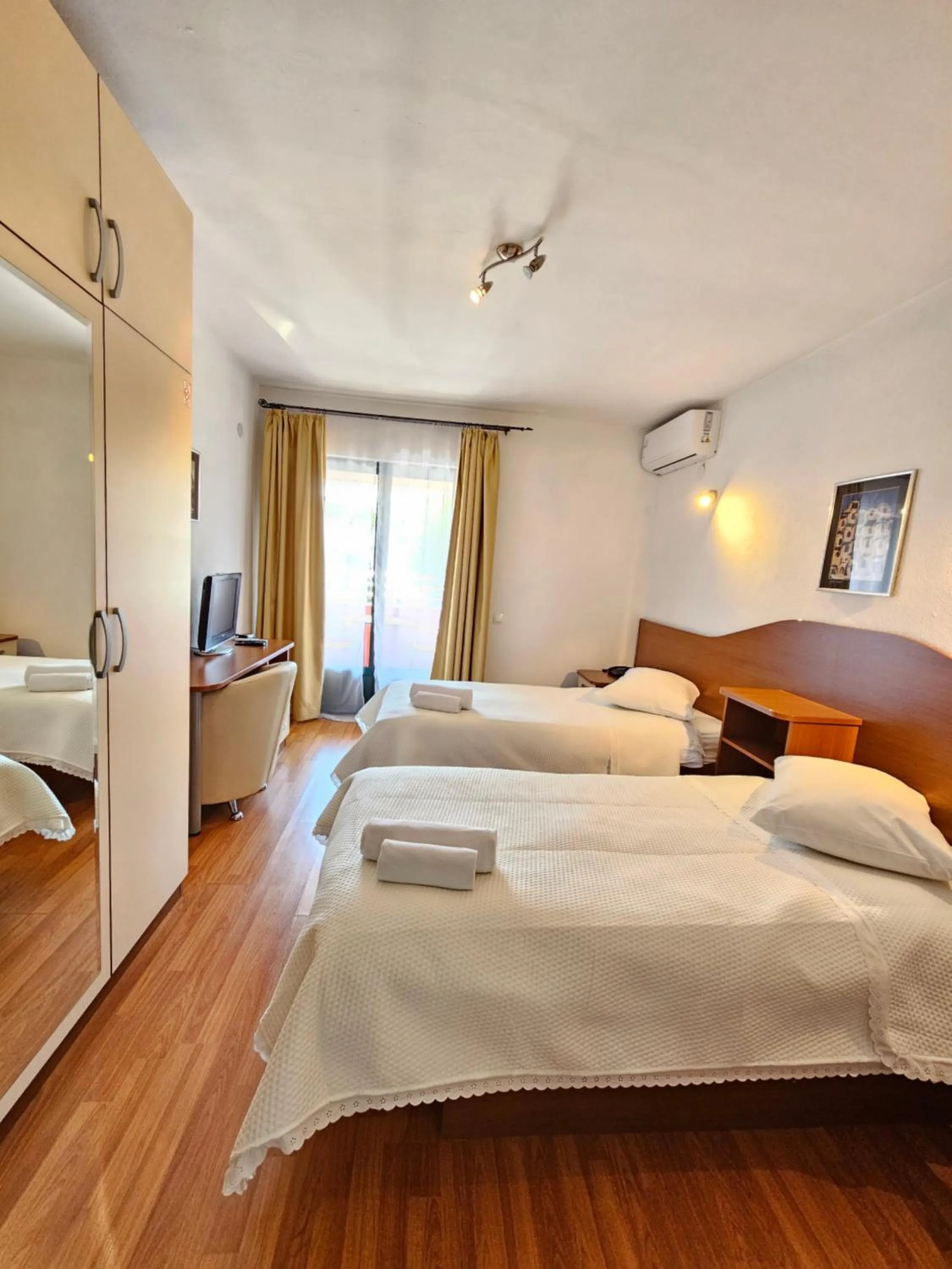 Bedroom, Bed in Hotel Prvan