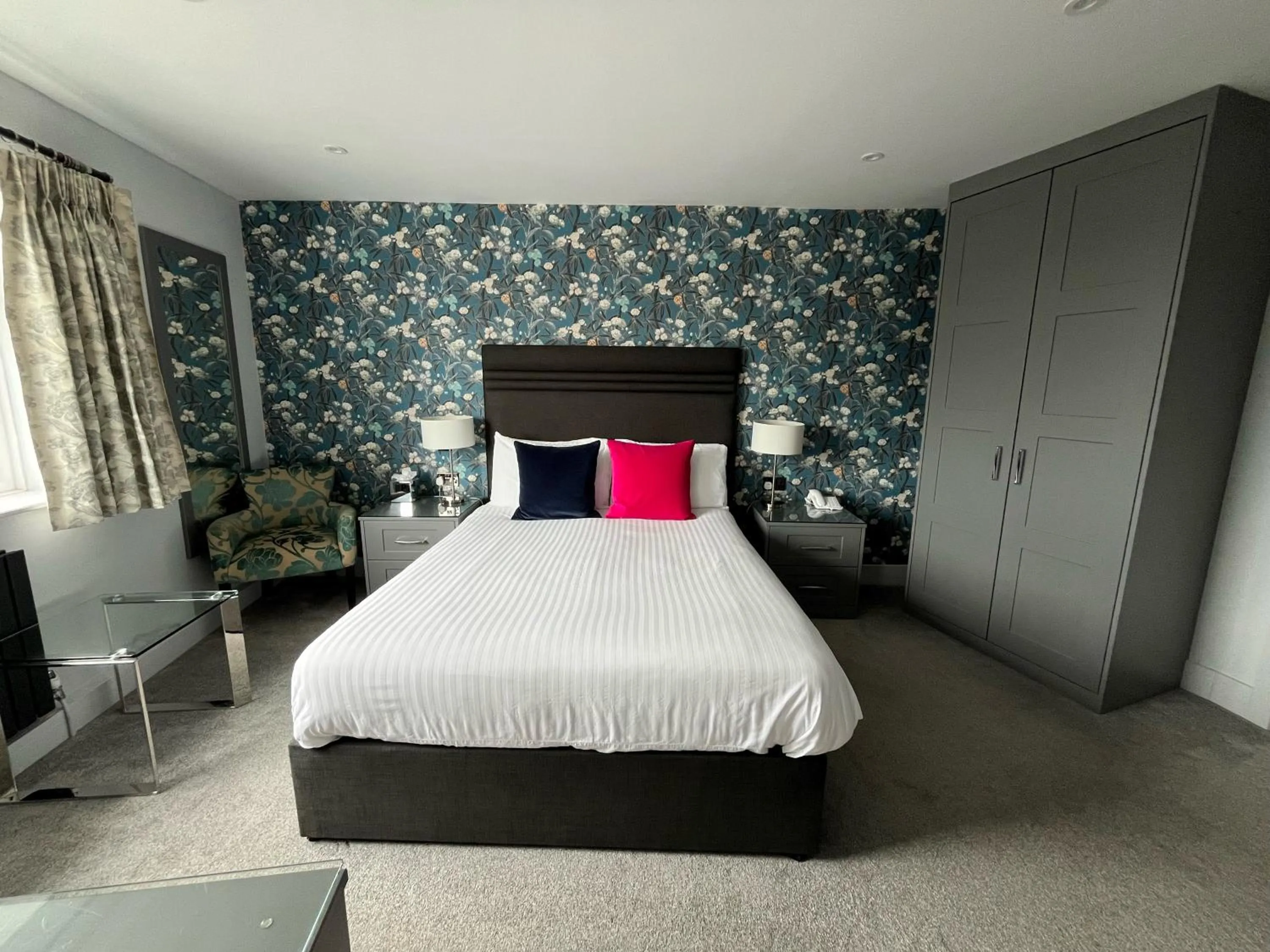 Bed in The Pines Hotel