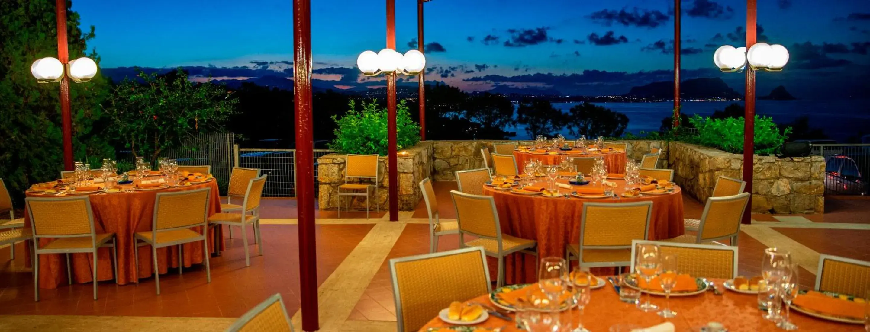 Restaurant/places to eat in Hotel Torre Normanna Restaurant/places to eat in Hotel Torre Normanna