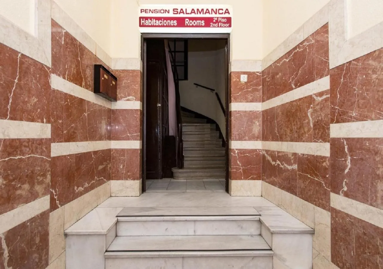 Property building in Pension Salamanca