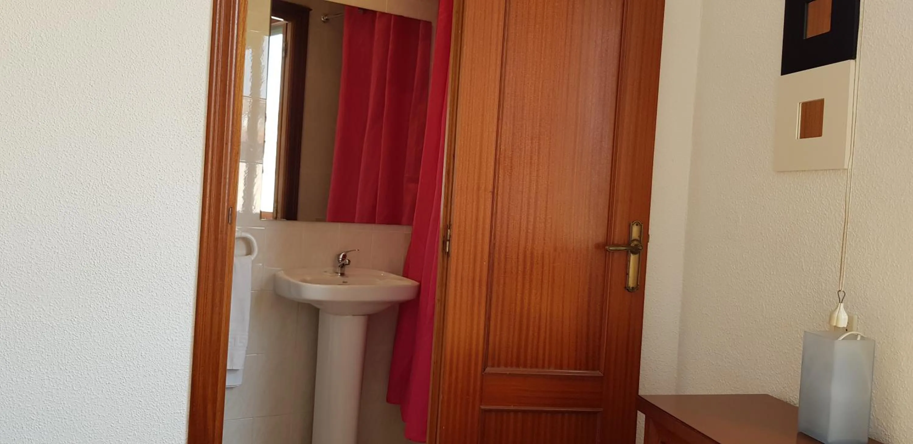 Bathroom in Pension Salamanca