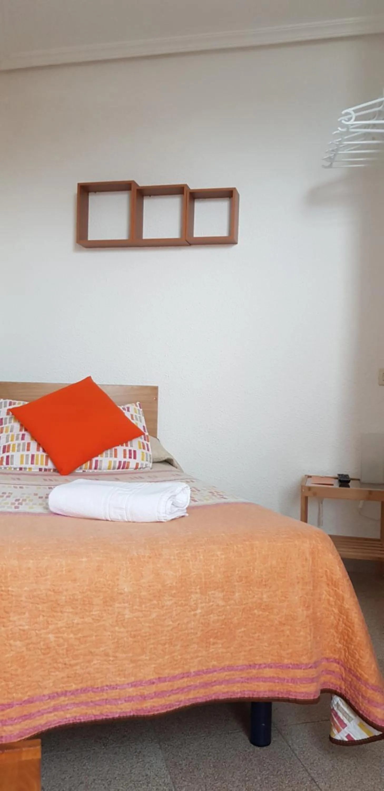 Bedroom, Bed in Pension Salamanca