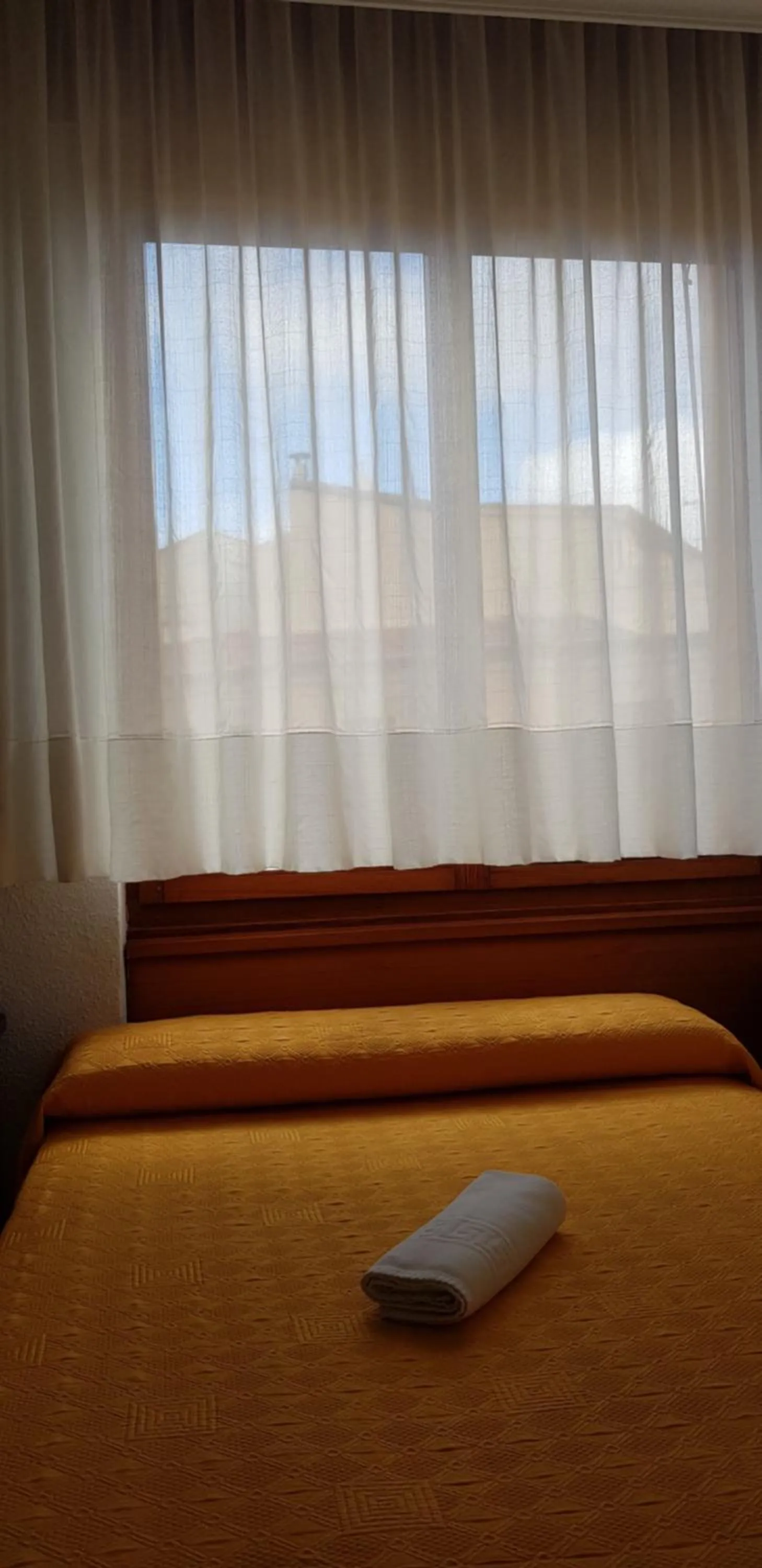Bed in Pension Salamanca
