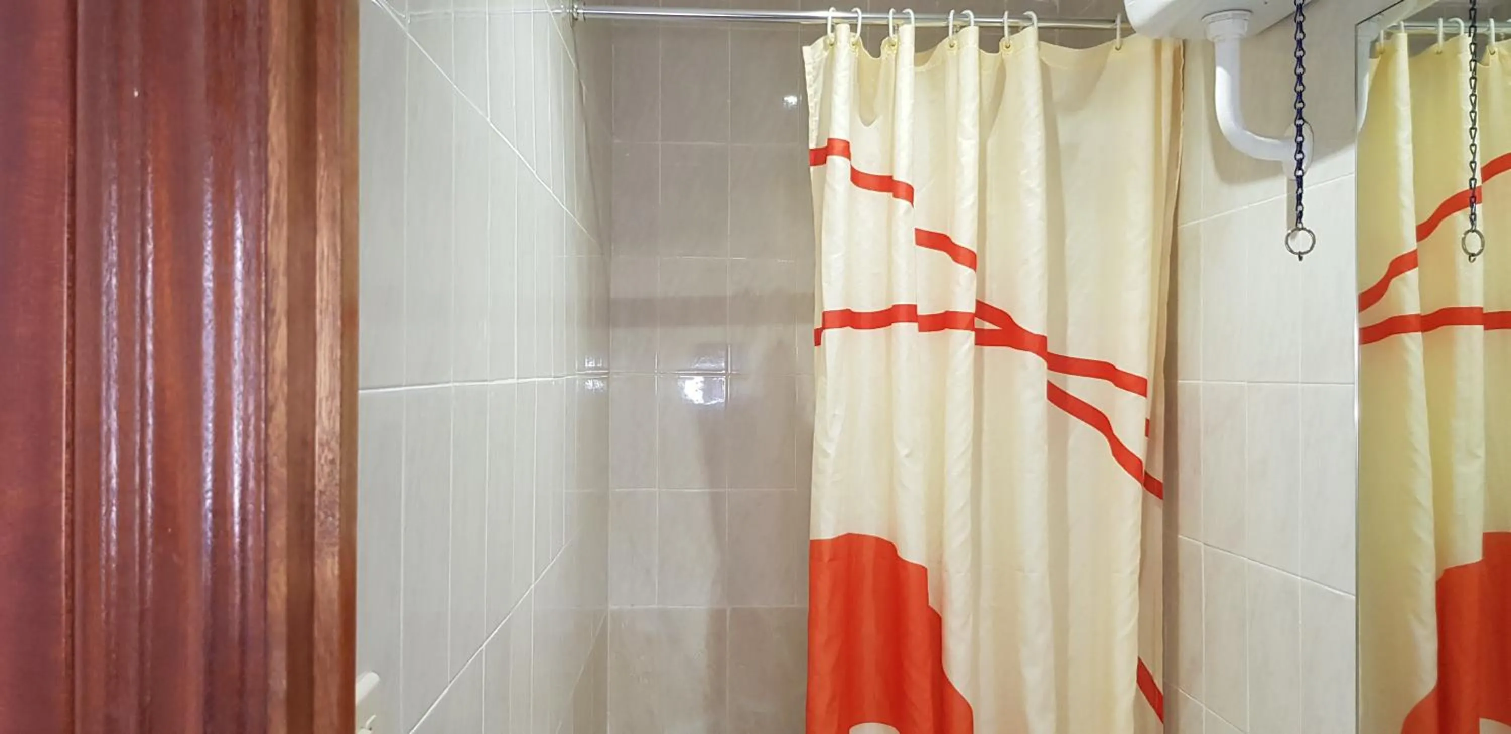 Bathroom in Pension Salamanca