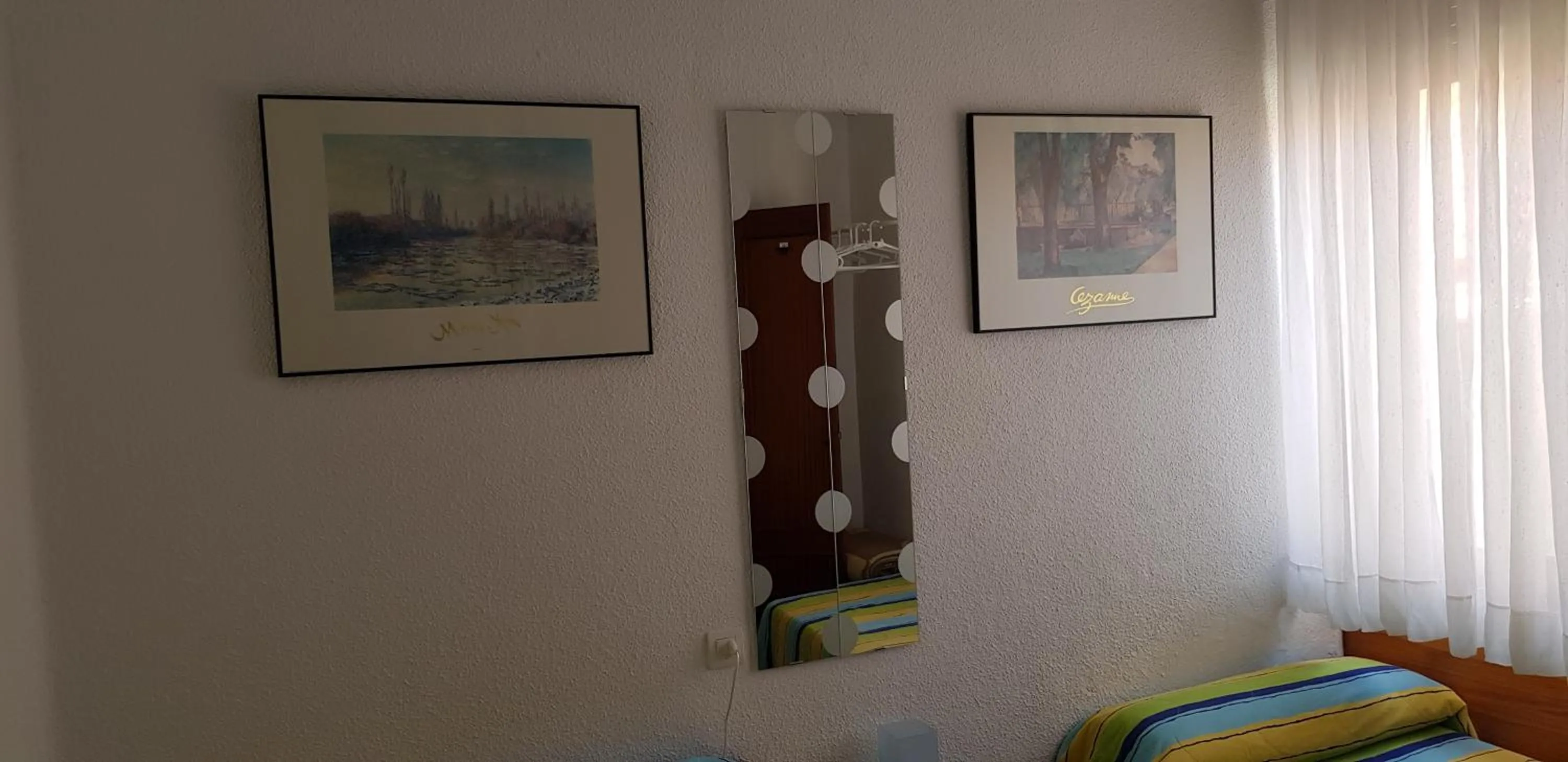 Bedroom in Pension Salamanca