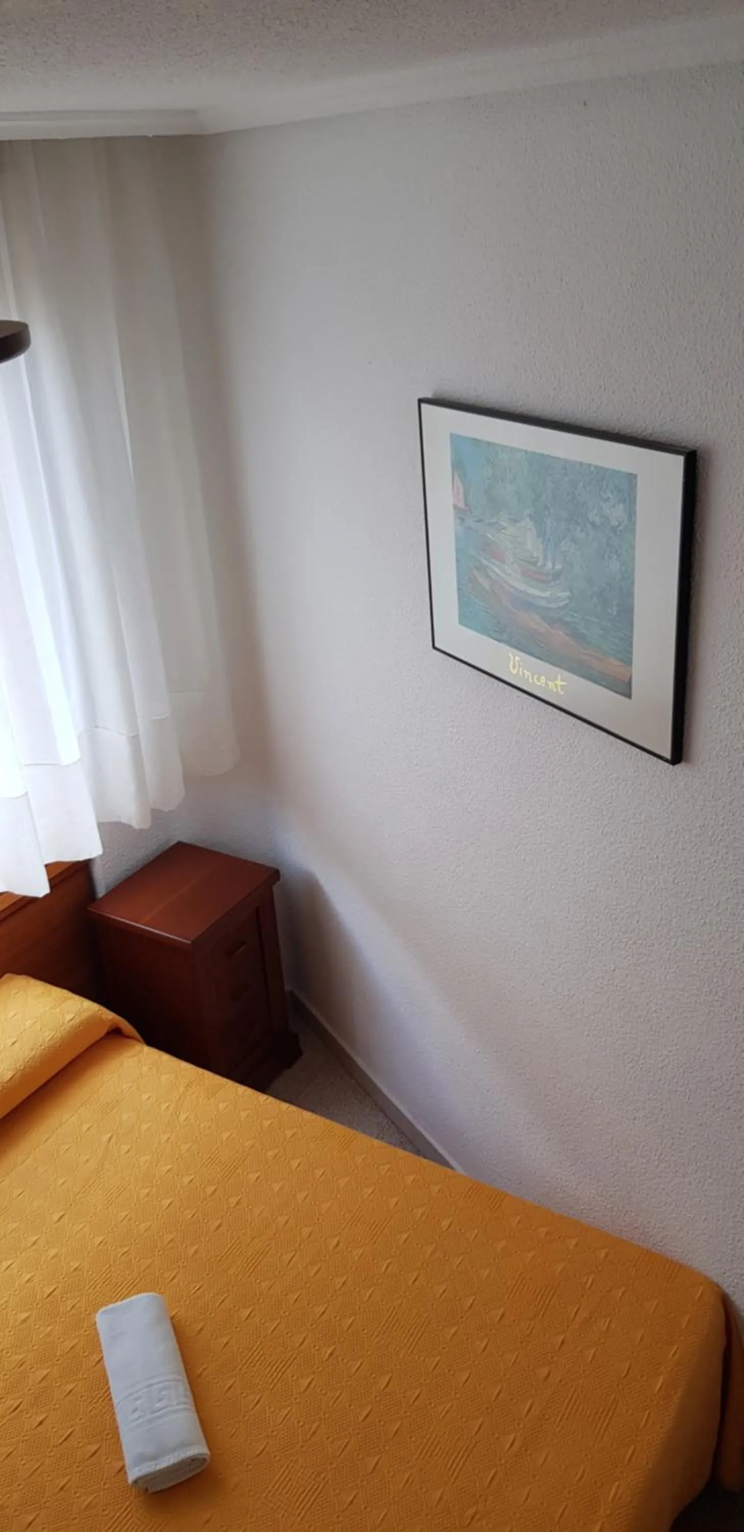 Bed in Pension Salamanca