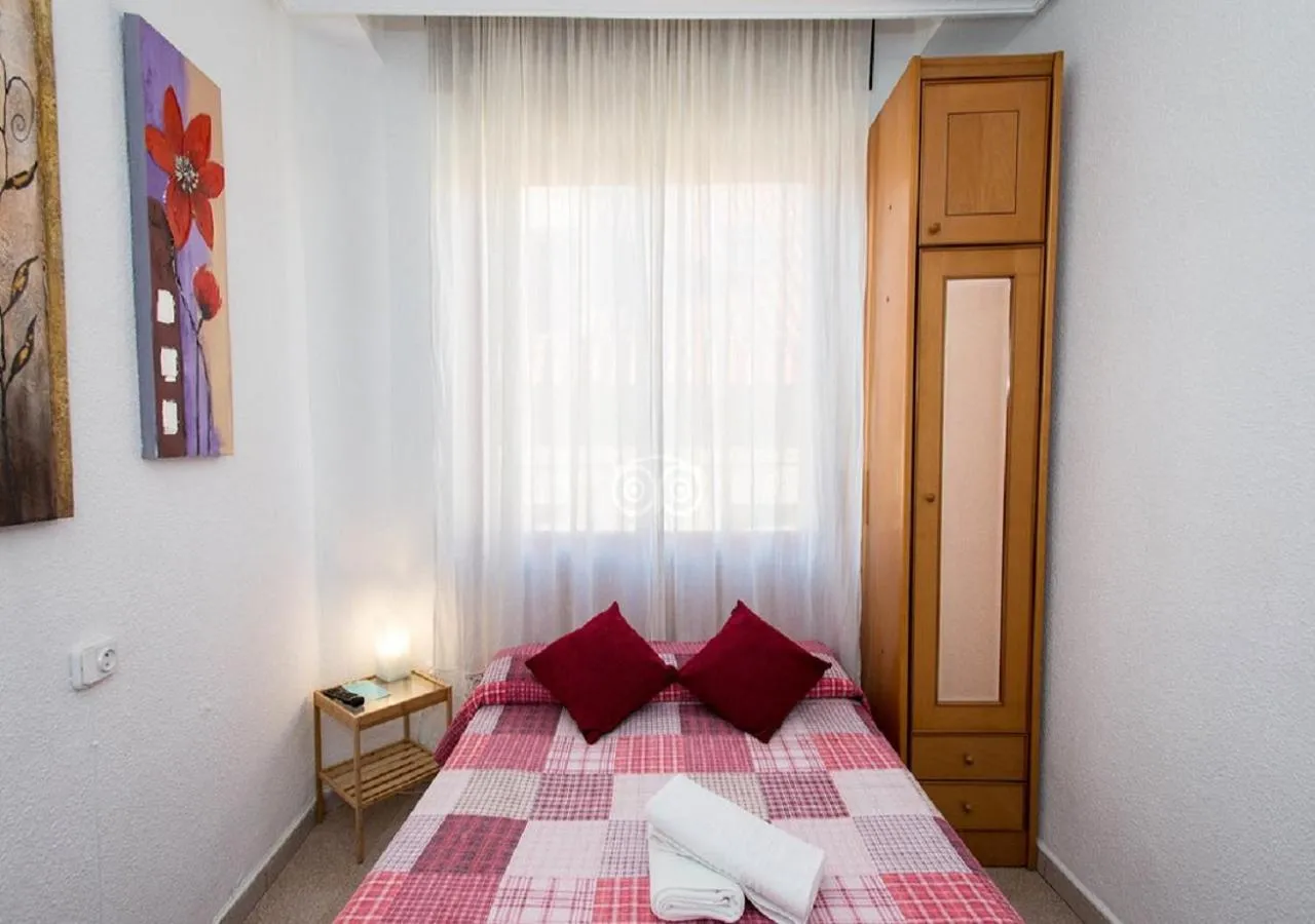 Bedroom, Bed in Pension Salamanca
