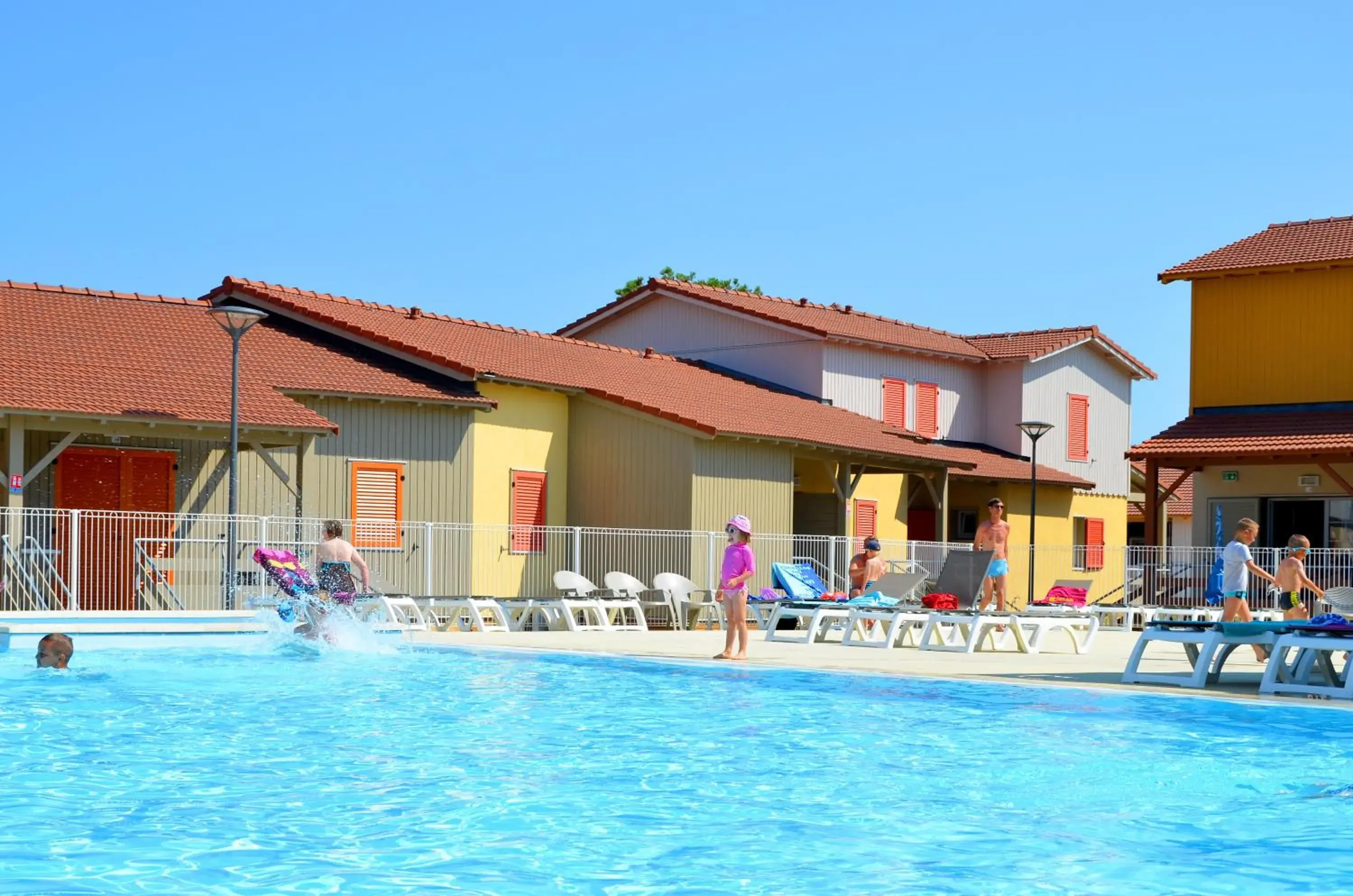 Lagrange Grand Bleu Vacances – Résidence La Grenadine Lagrange Grand Bleu Vacances – Résidence La Grenadine