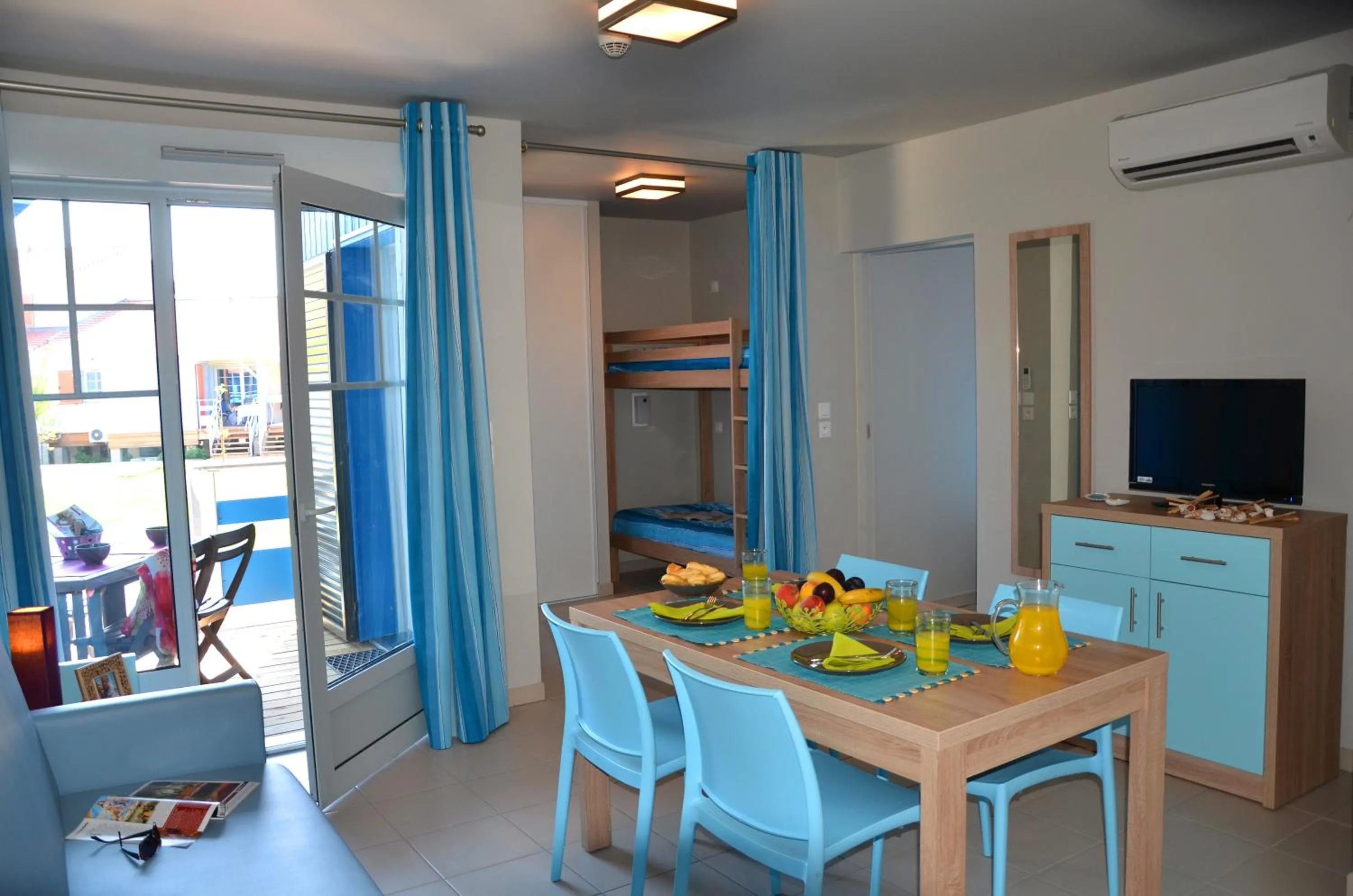 Living room in Lagrange Grand Bleu Vacances – Résidence La Grenadine
