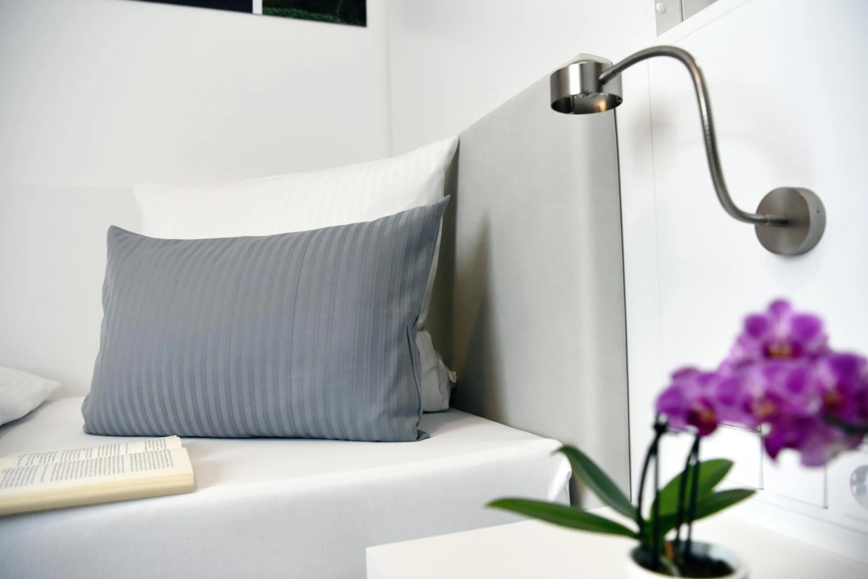 Decorative detail, Bed in Hotel am alten Park