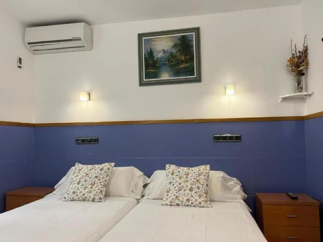 Bedroom, Bed in Pensión Irune by Vivere Stays