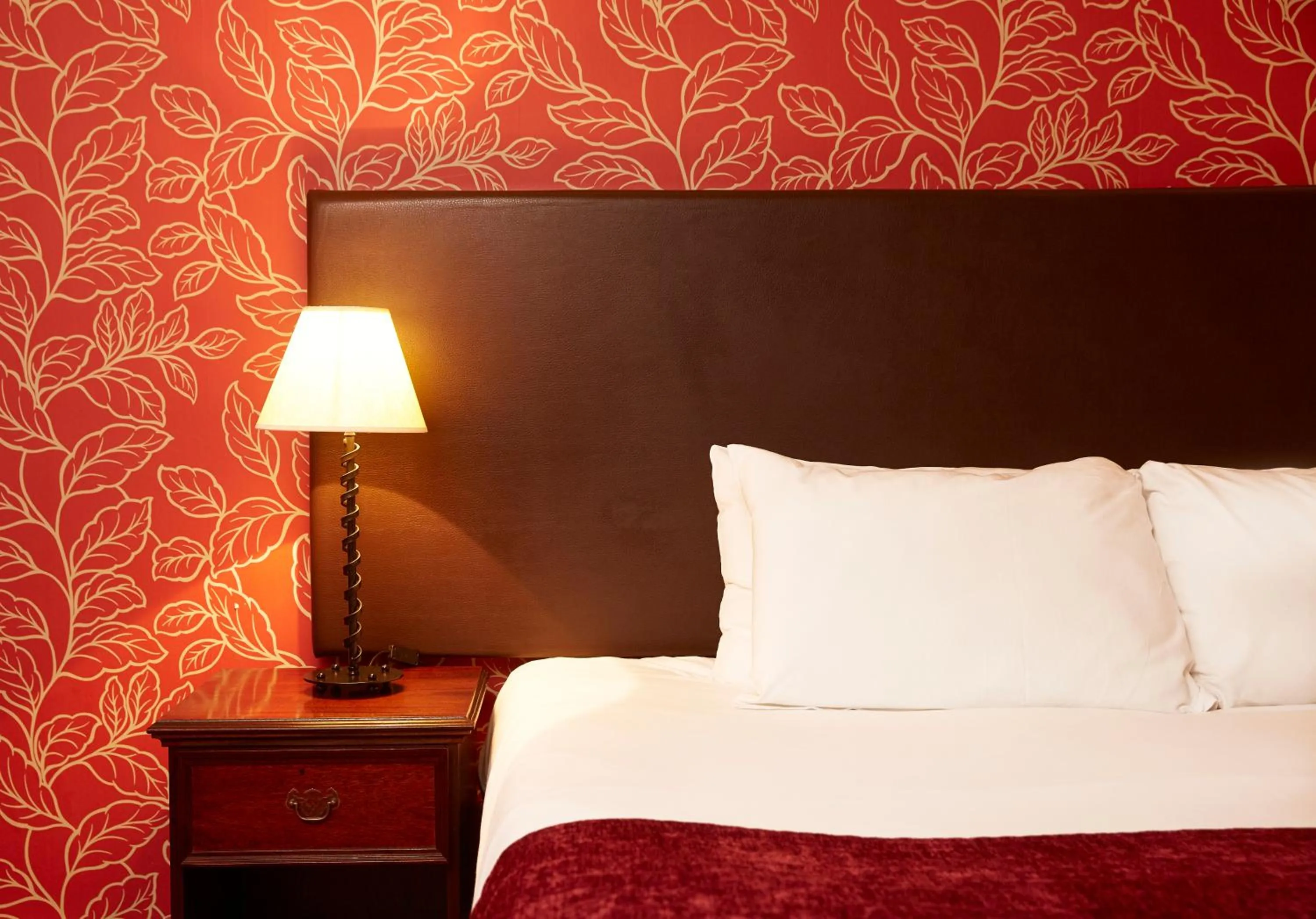 Bed in Two Brewers by Chef & Brewer Collection