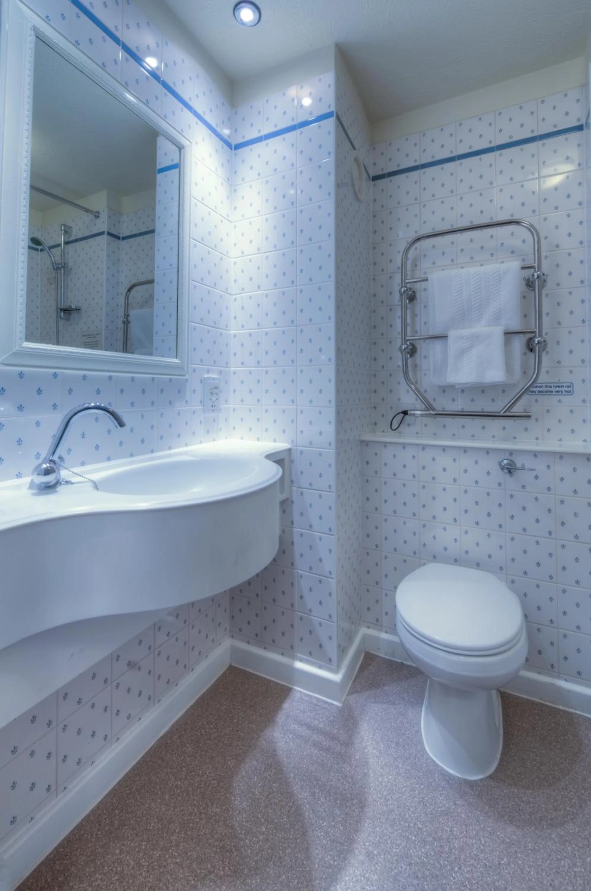 Bathroom in Two Brewers by Chef & Brewer Collection