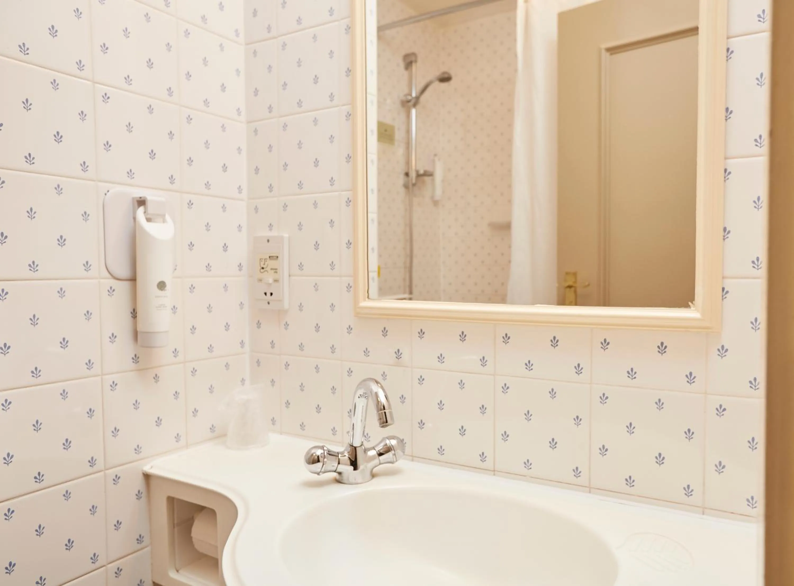 Two Brewers by Chef & Brewer Collection