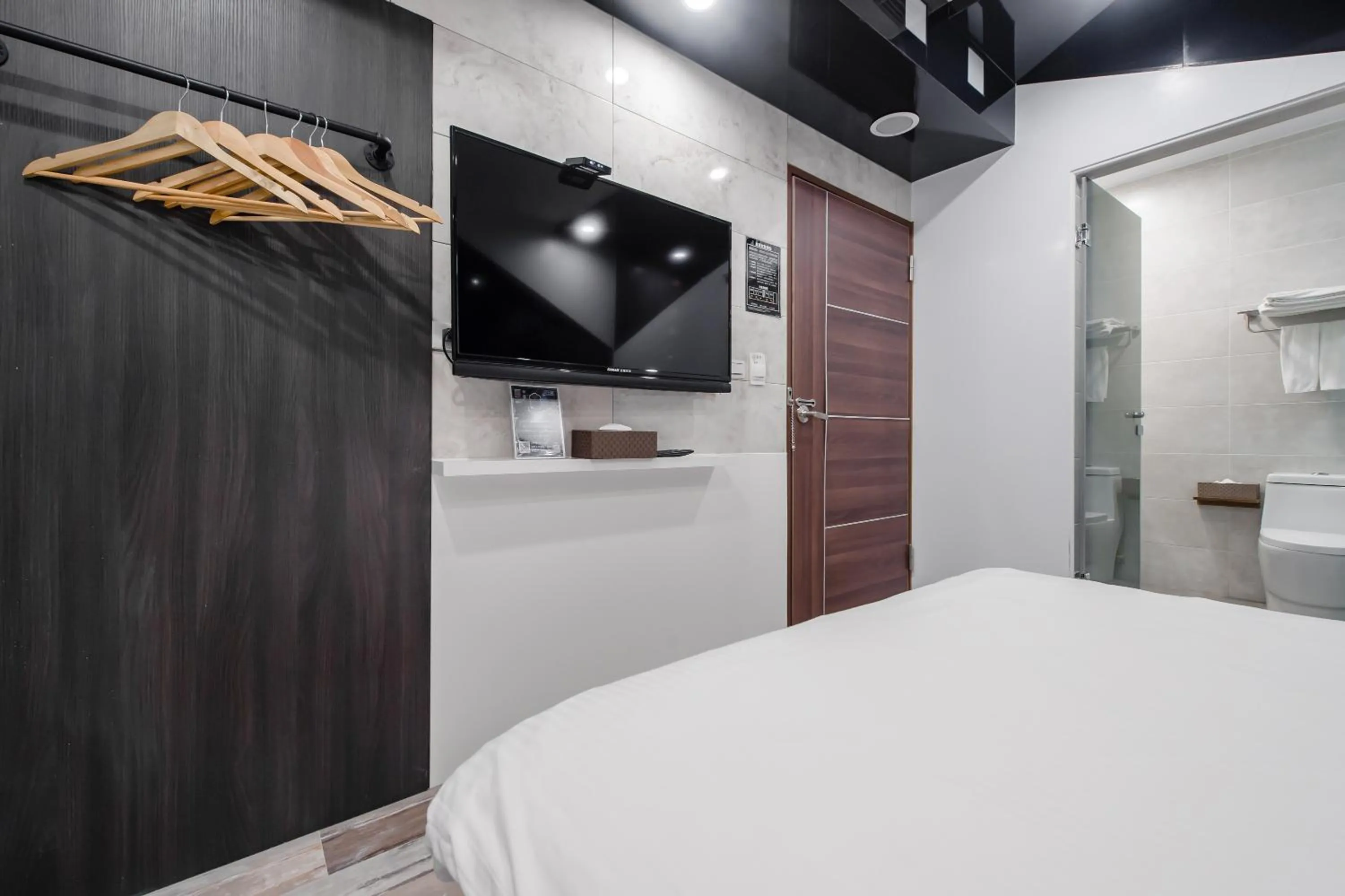 Bed in Sun Moon Tea B&B