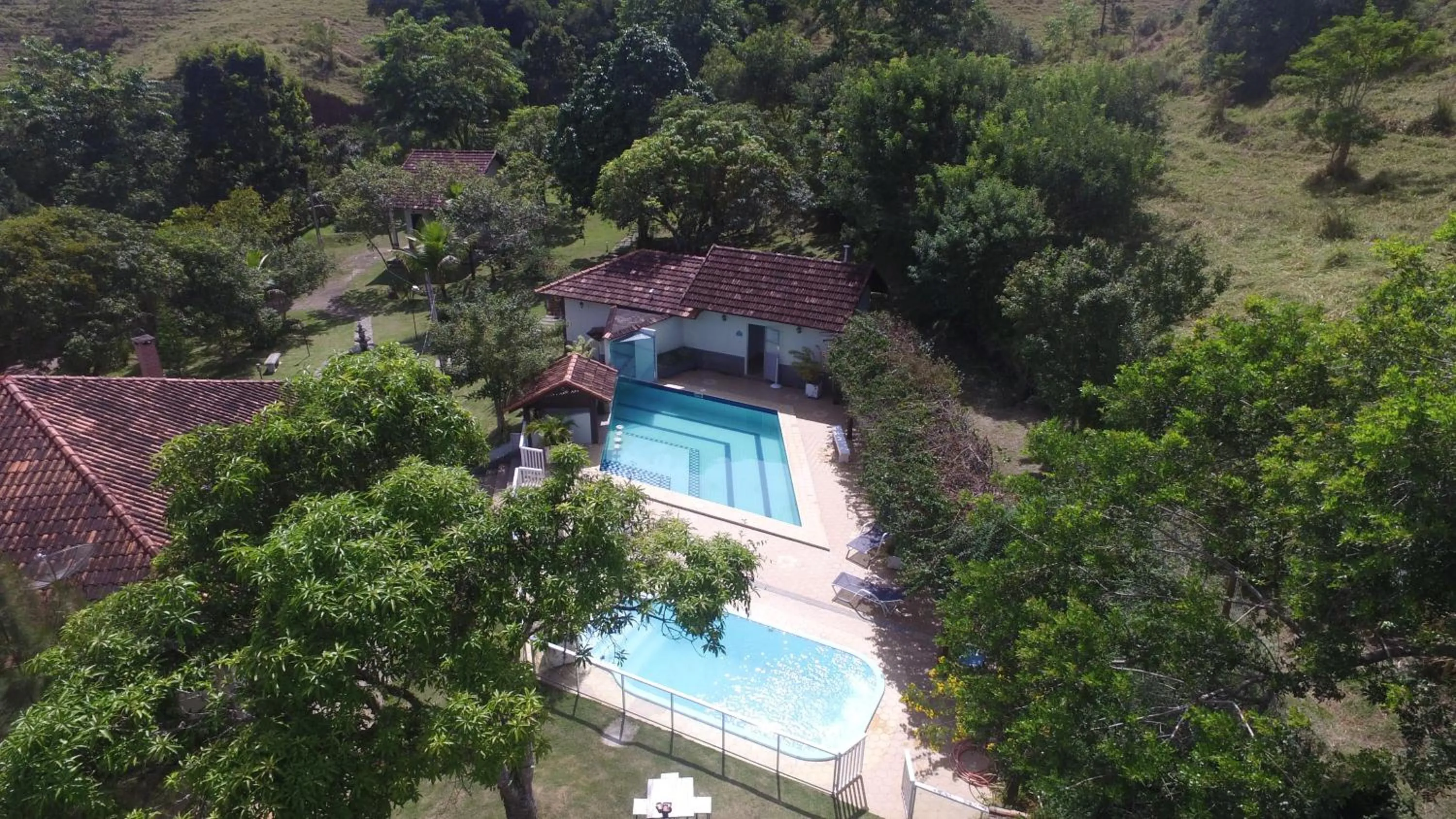 Pool view in Pousada Quinta dos Doges