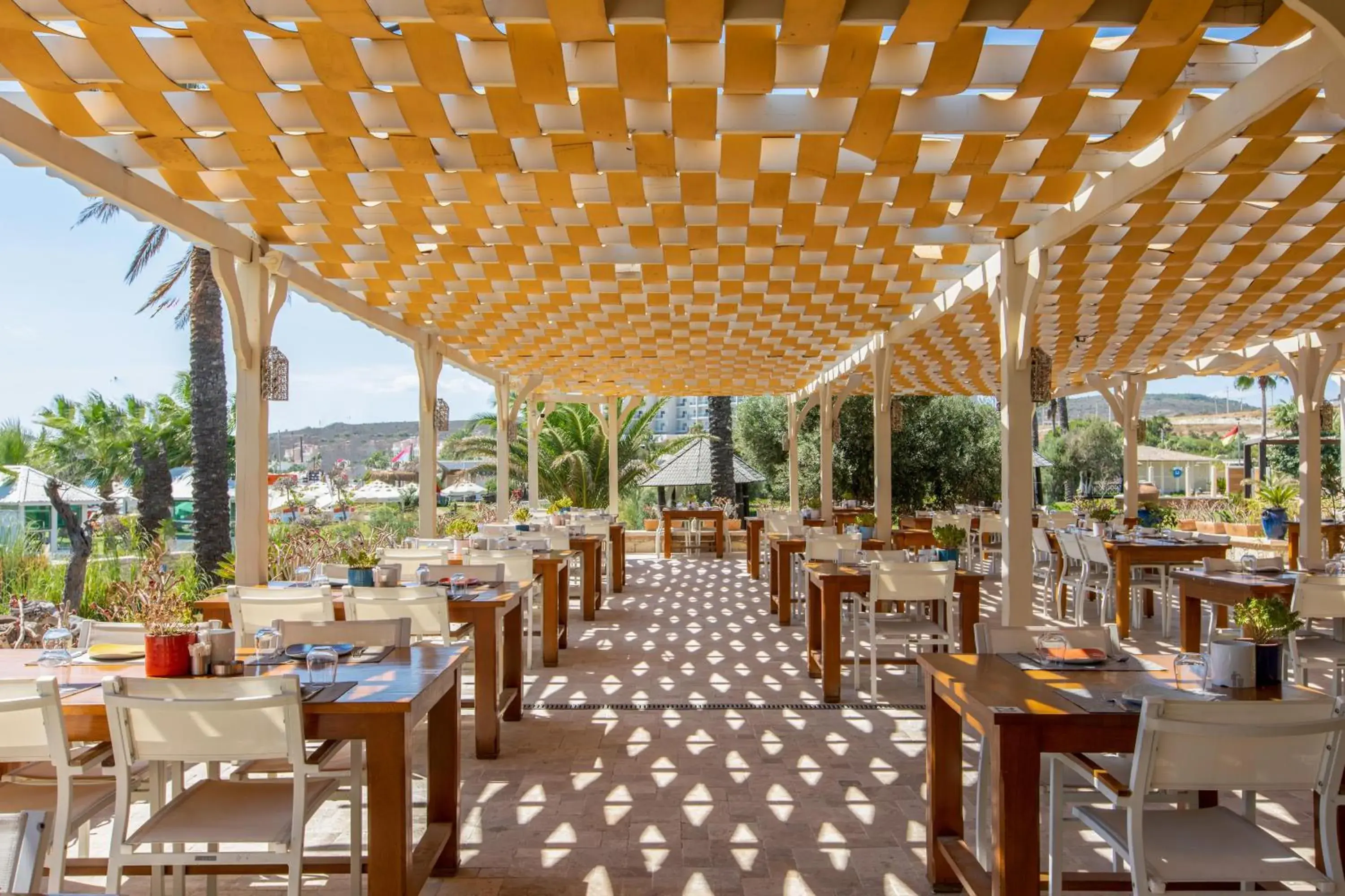 Restaurant/Places to Eat in Kairaba Alacati Beach Resort