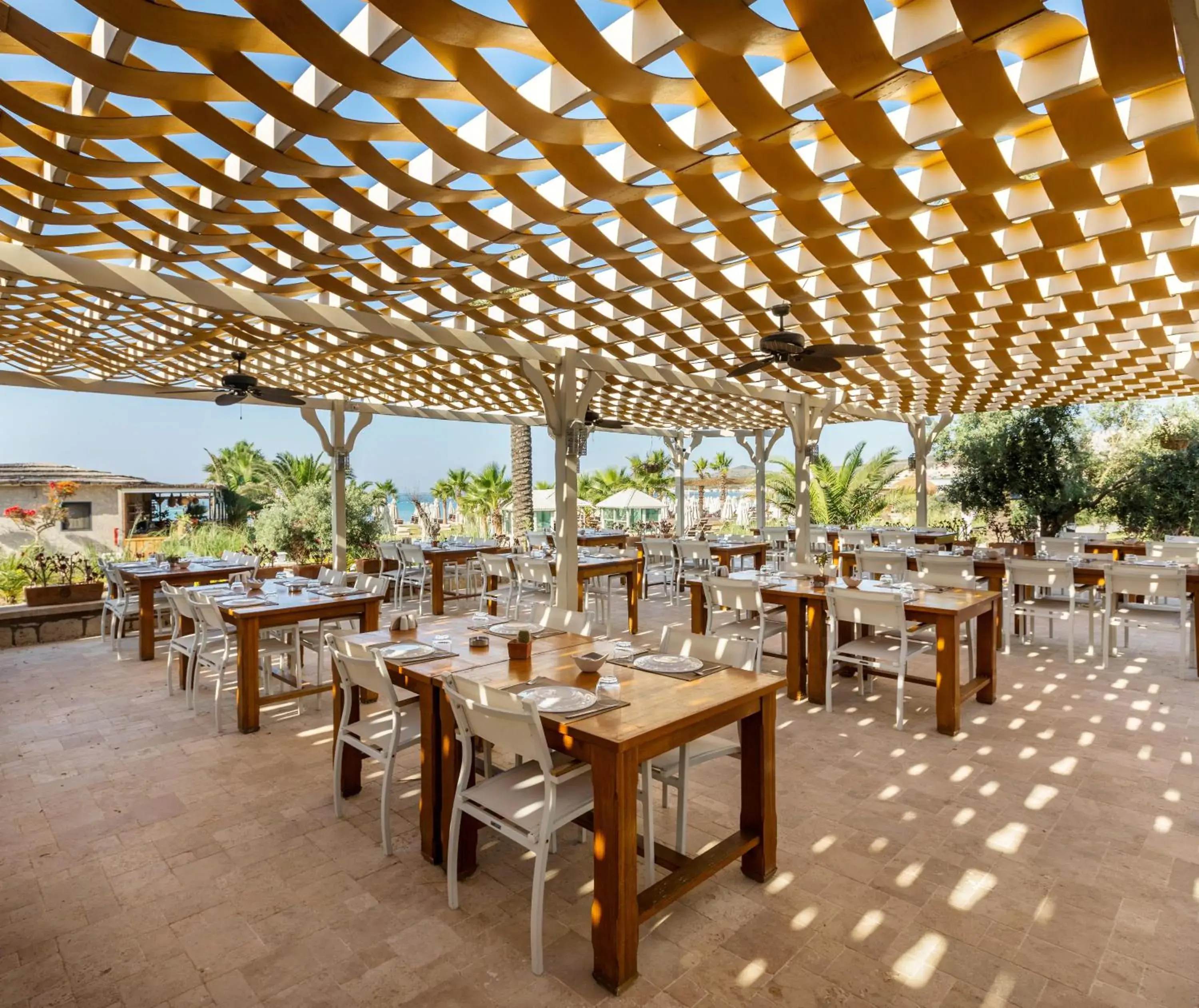 Restaurant/Places to Eat in Kairaba Alacati Beach Resort