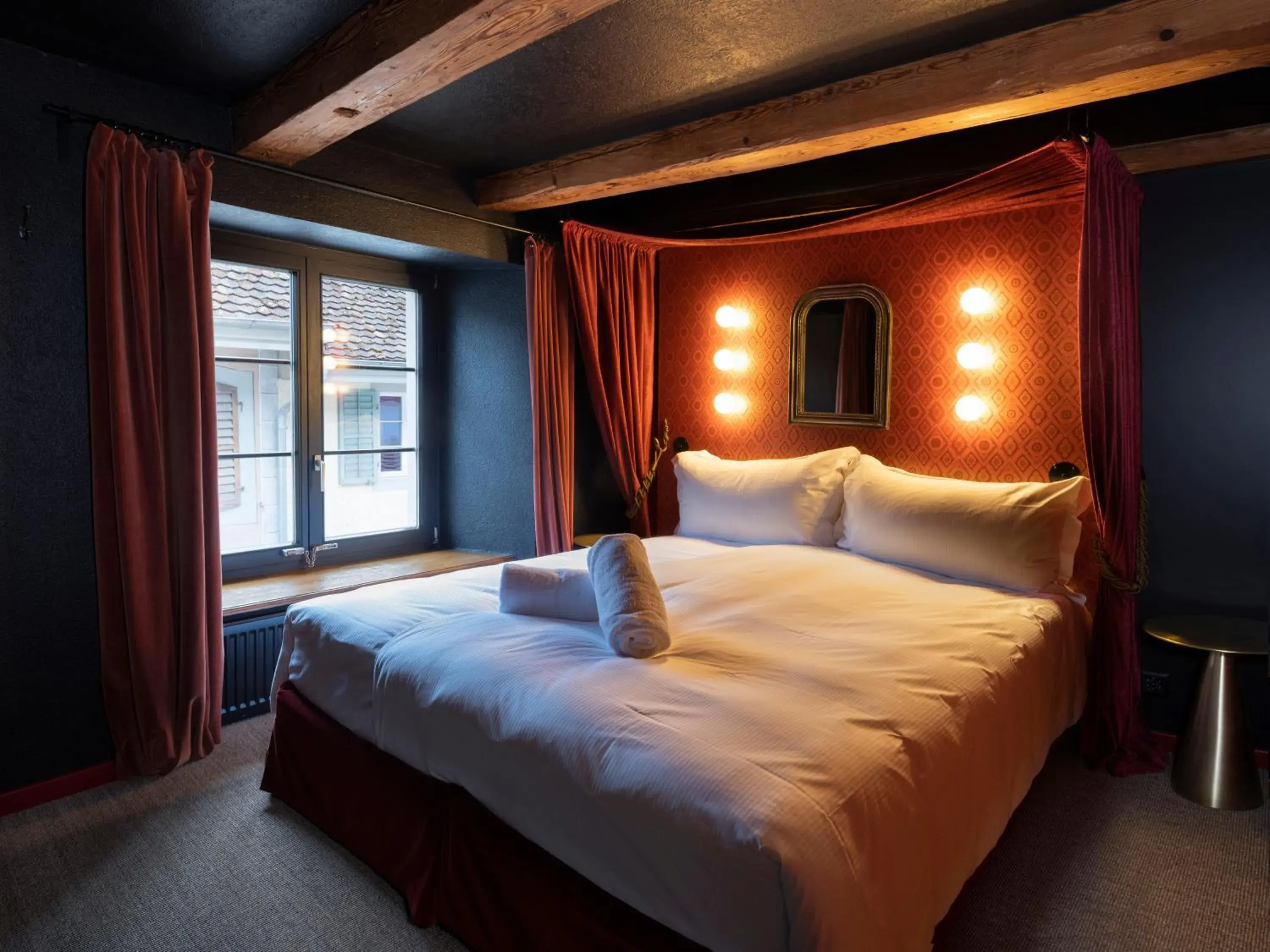 Peanut Medieval Lodge Peanut Medieval Lodge