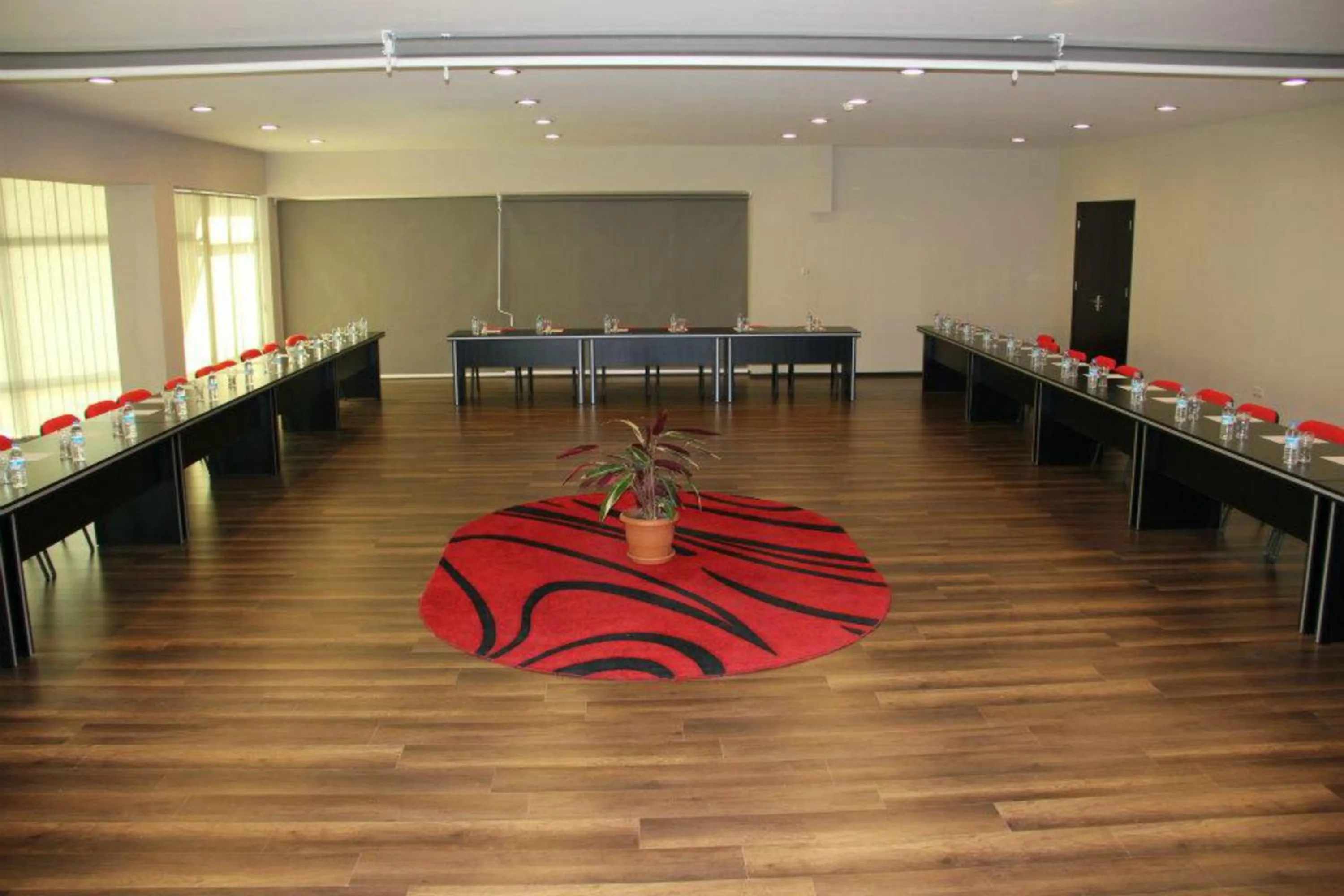 Property building in Hotel Villa Palace