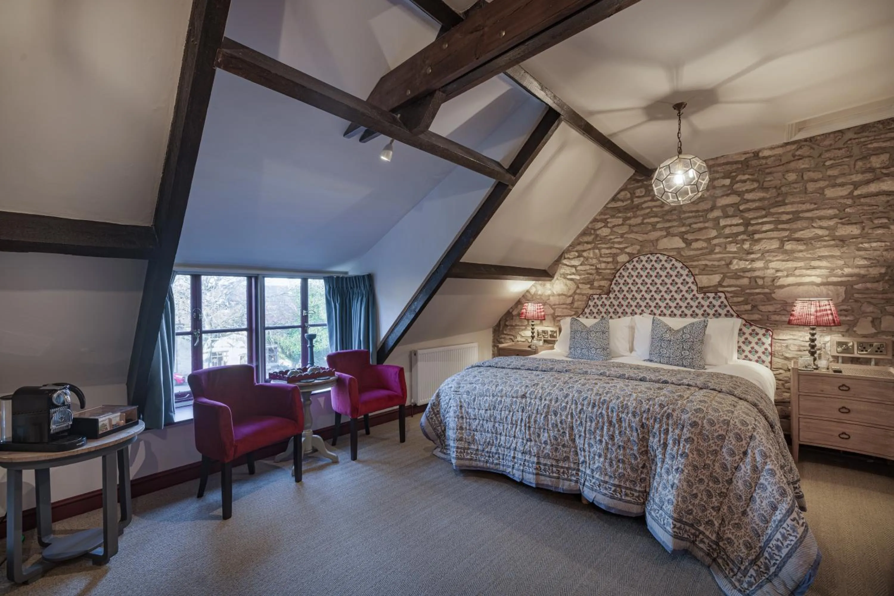 Bed in The Sheep on Sheep Street Hotel