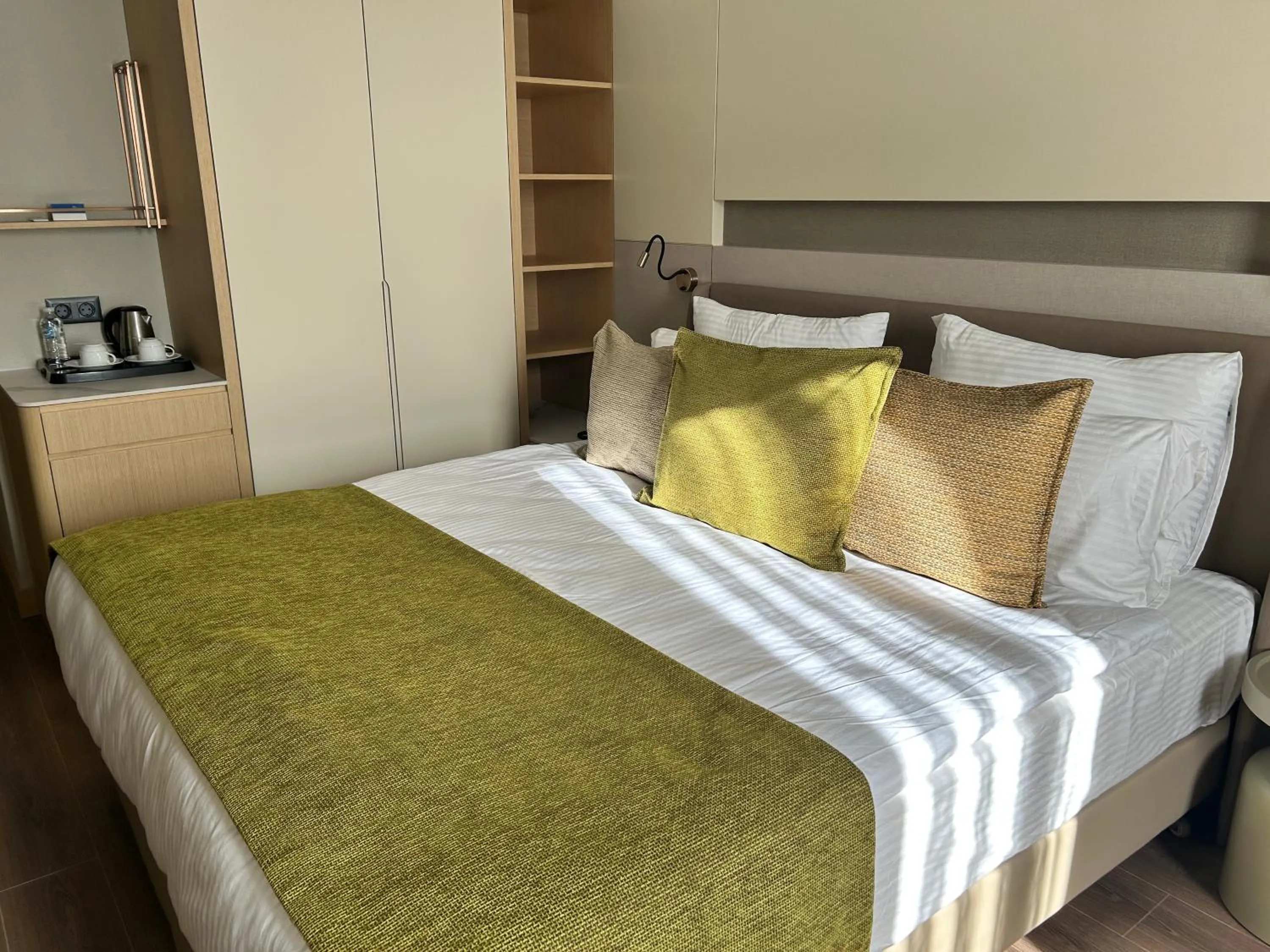 Photo of the whole room, Bed in Buyuk Saruhan Hotel