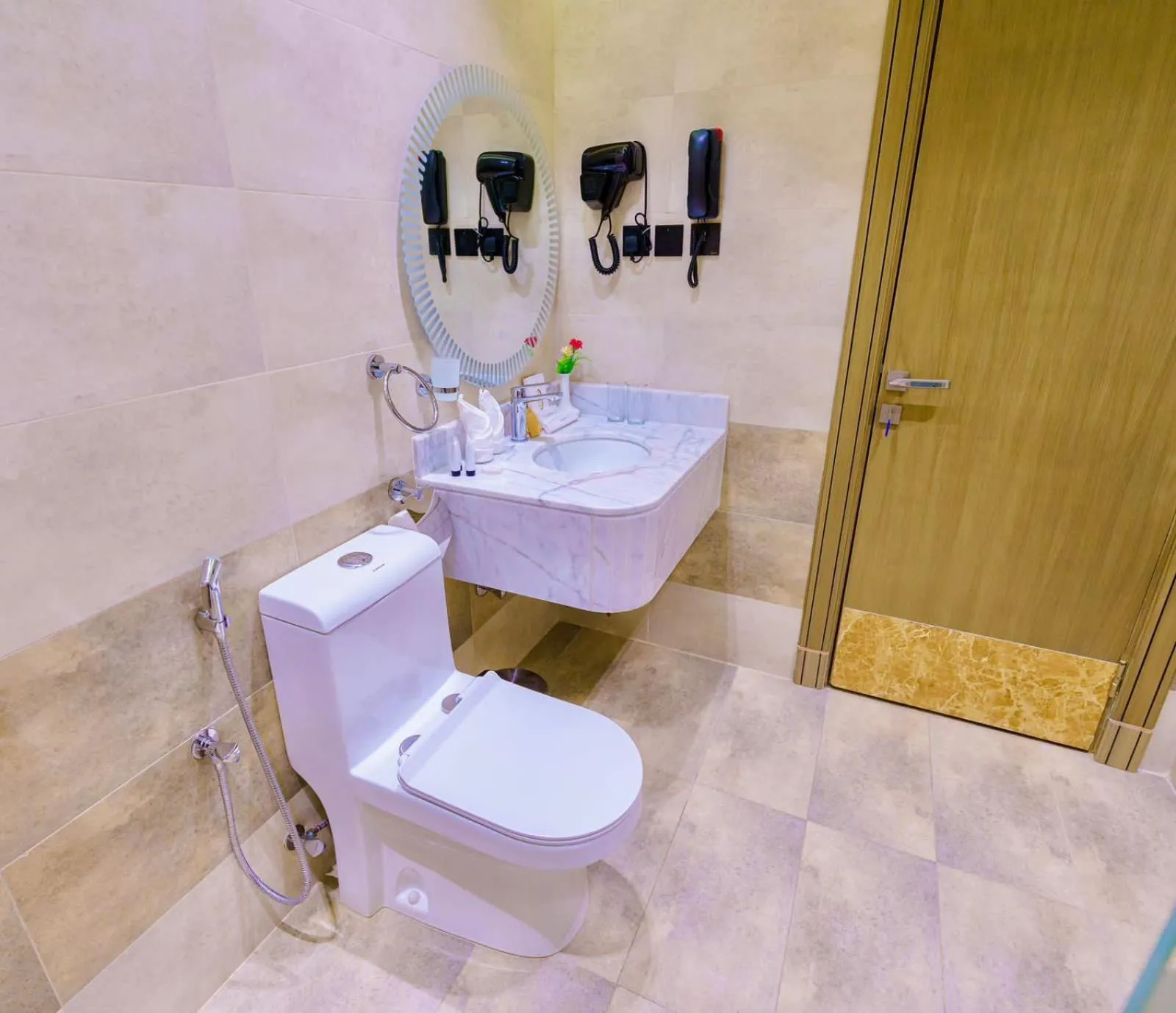 Suite with City View in Wissam Al-Hawra Hotel