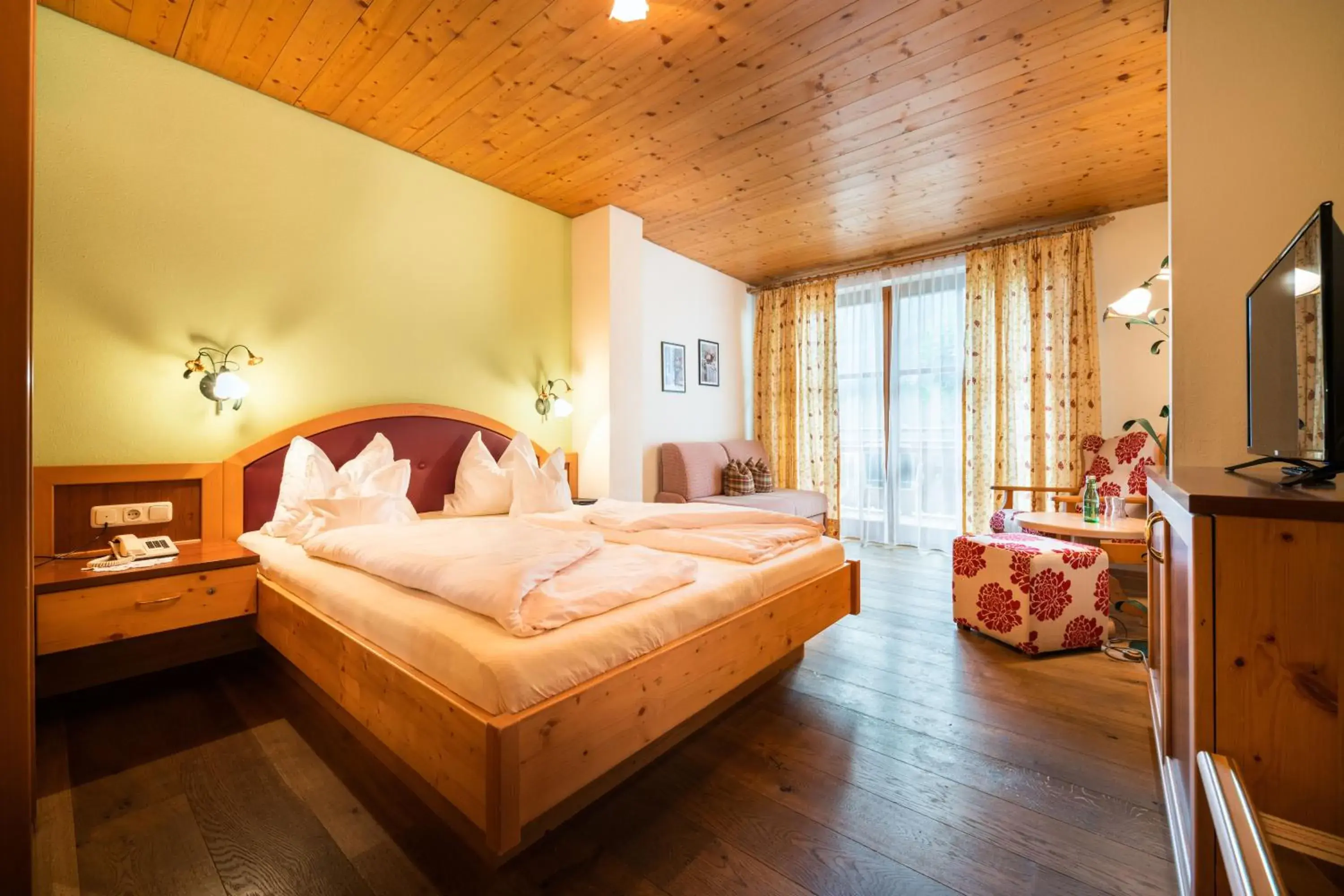 Family Room (2 Adults) in Hotel Krimmlerfälle Family Room (2 Adults) in Hotel Krimmlerfälle