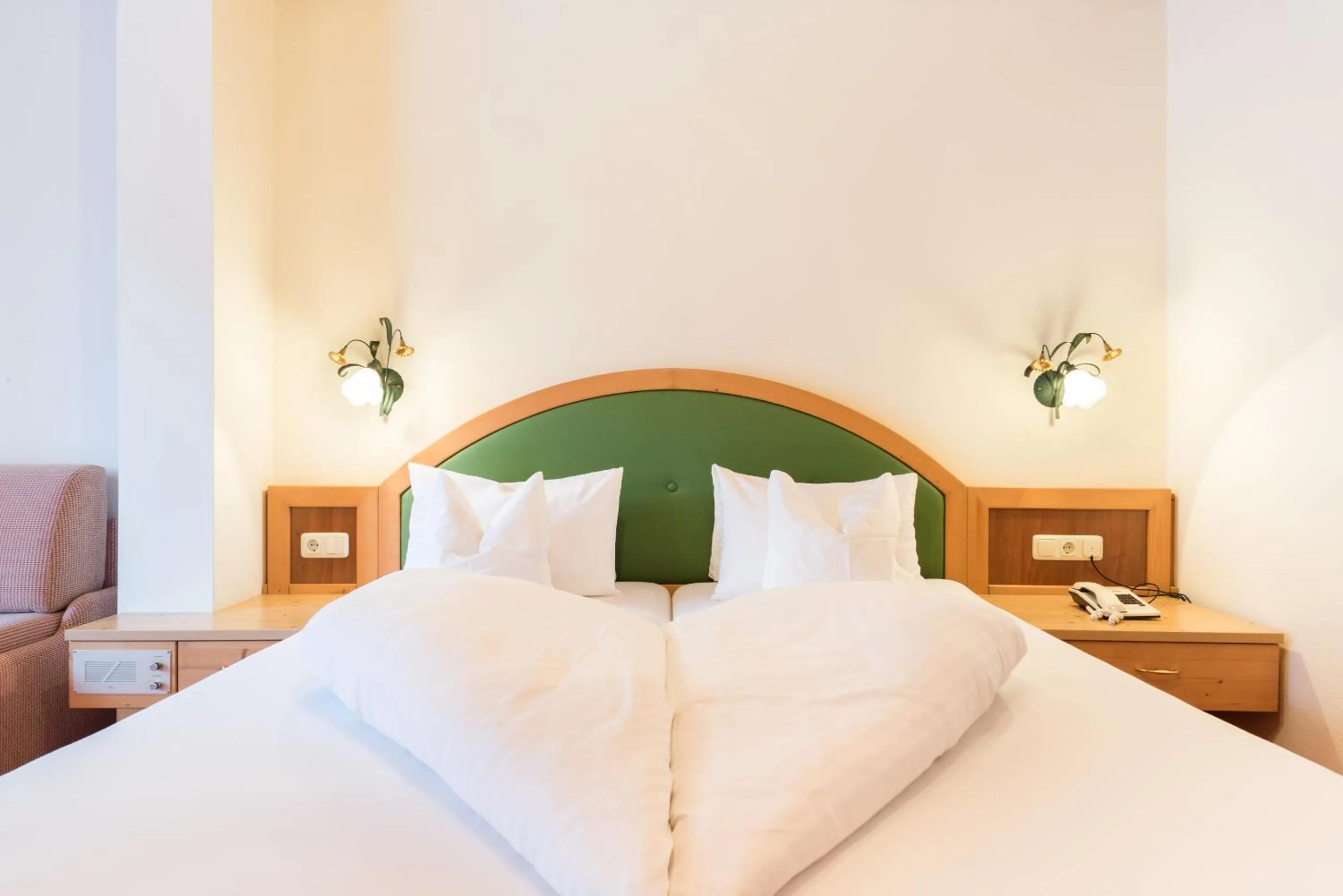 Photo of the whole room, Bed in Hotel Krimmlerfälle