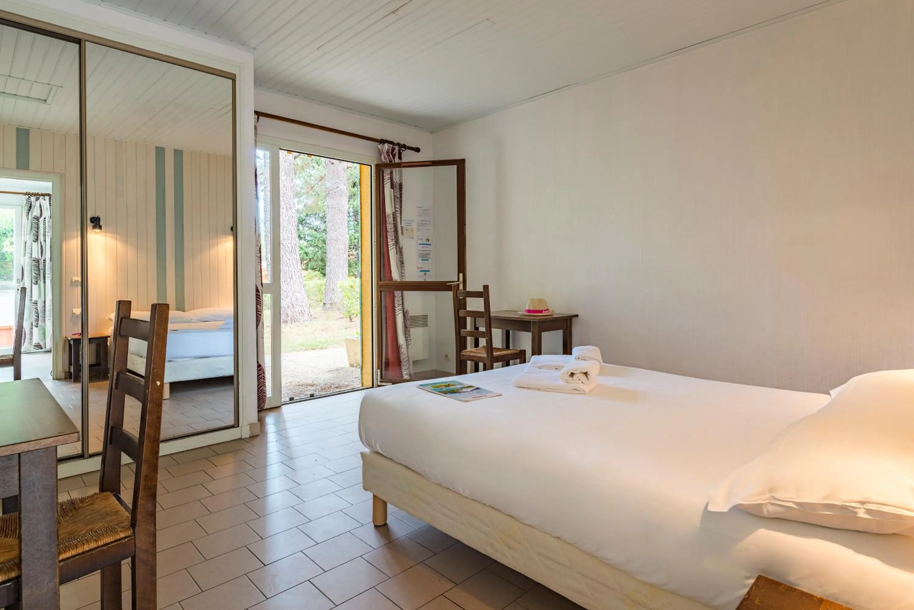 Bedroom, Bed in Azureva Argeles