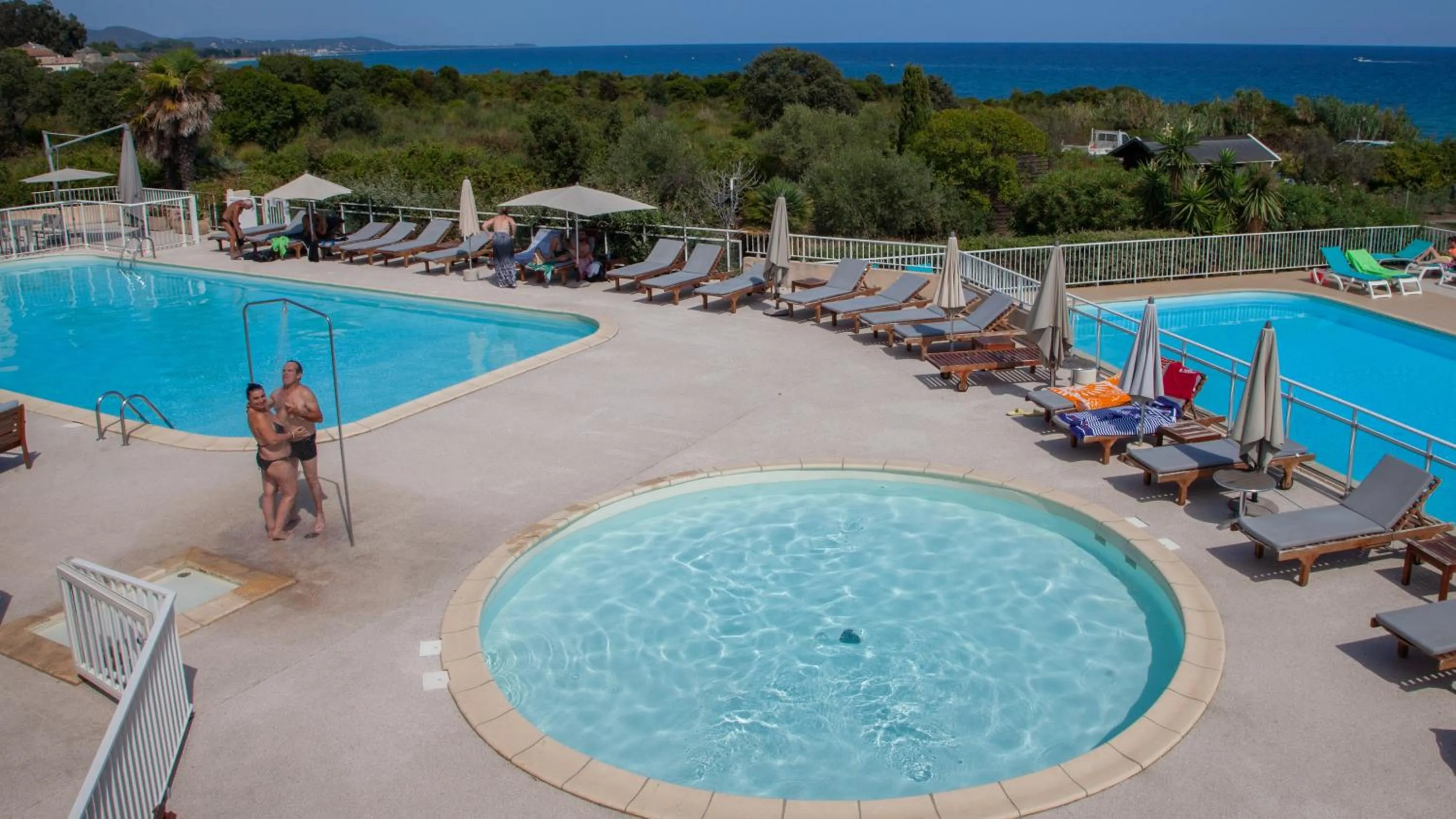 Pool view in Orizonte