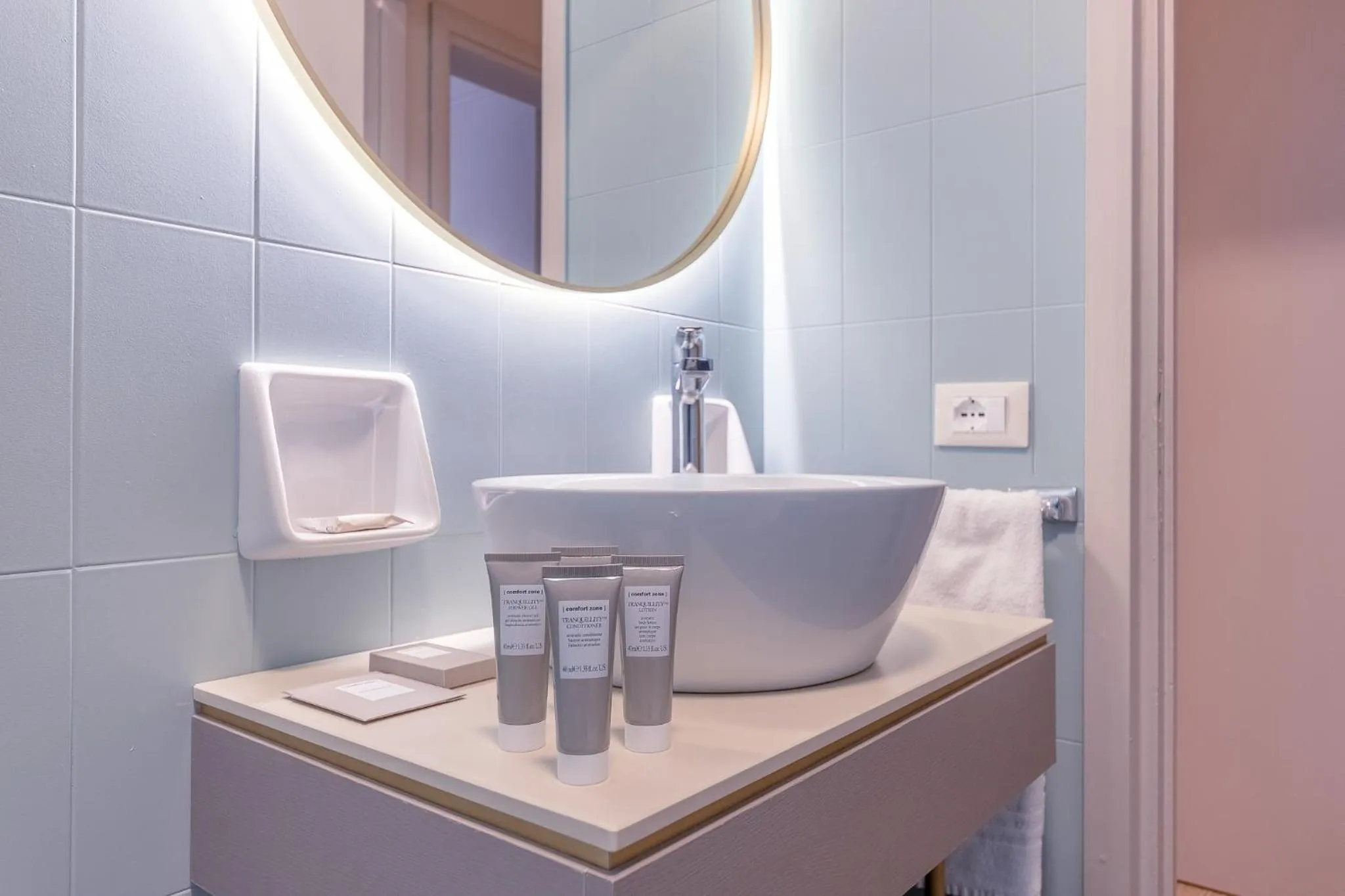 Bathroom in Diana Grand Hotel