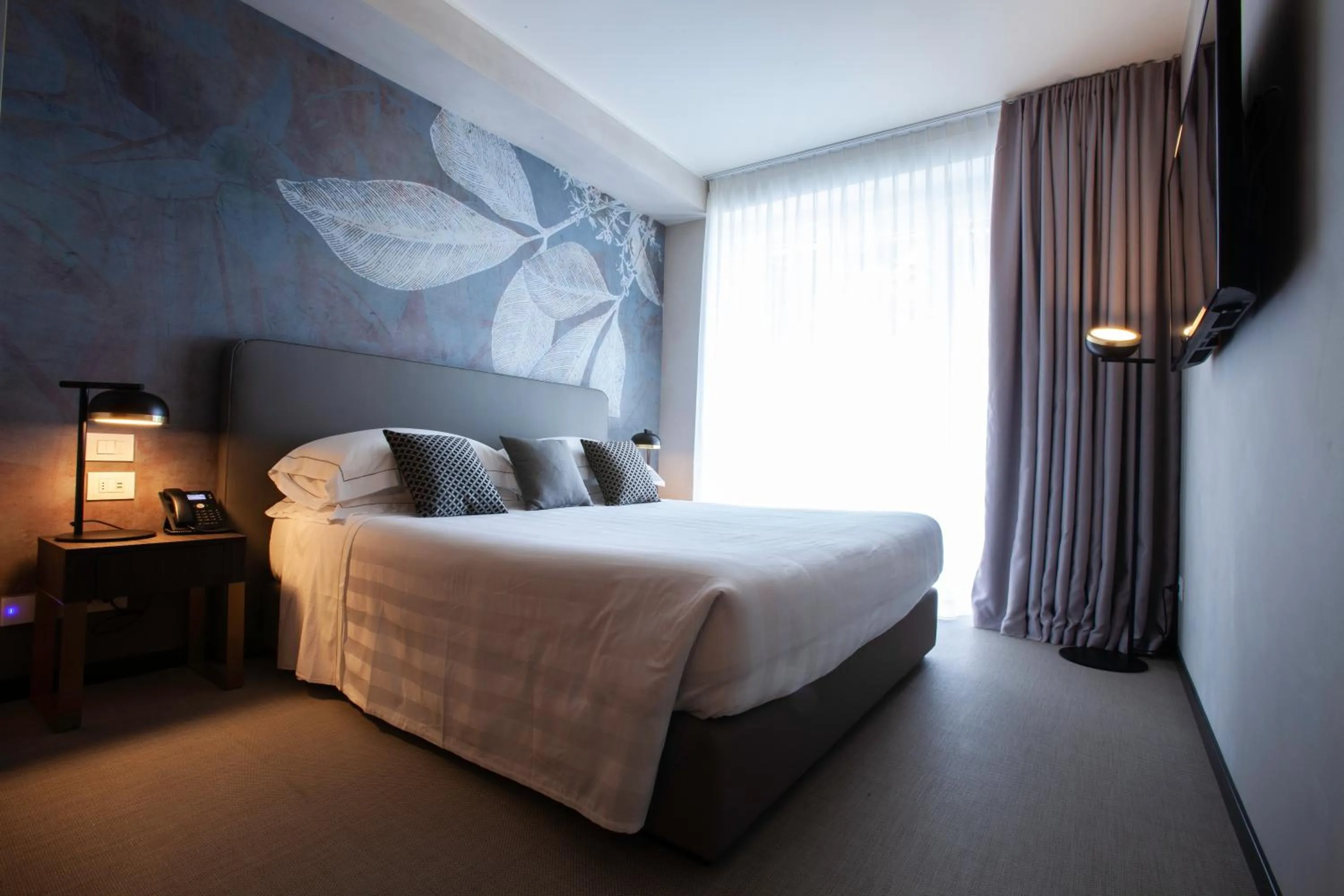 Bedroom, Bed in Diana Grand Hotel