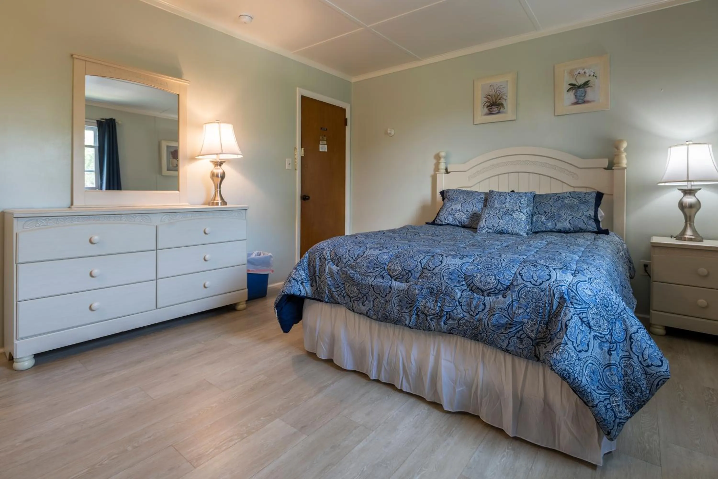 Bed in Blackbeard's Lodge